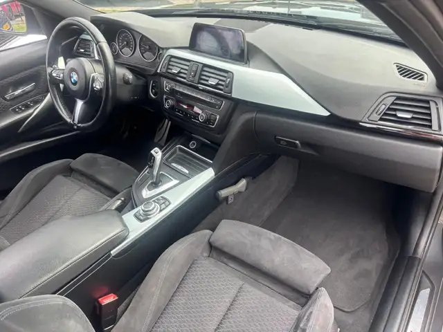 BMW 3 Series view 9