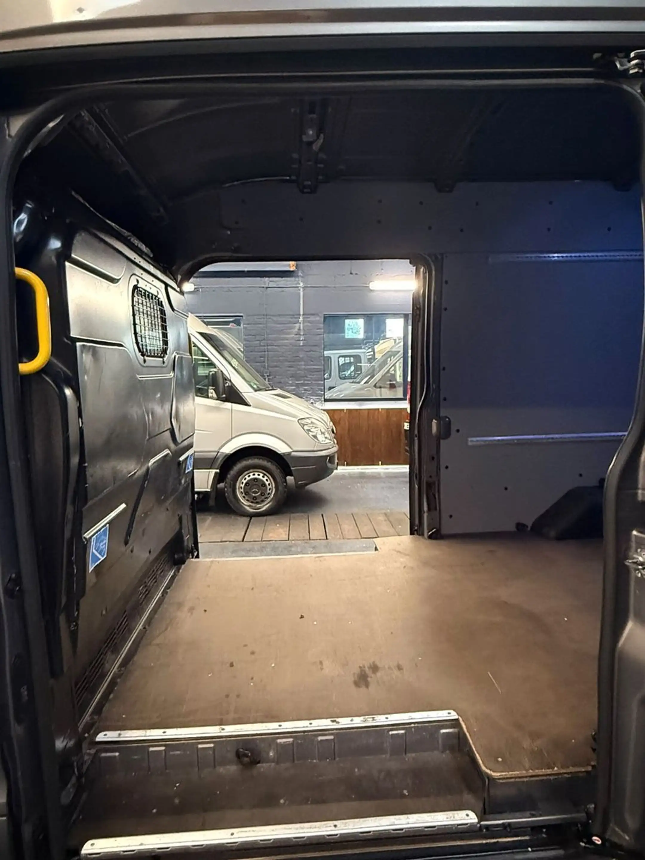 Ford Transit Jumbo Maxi L4H3 Klima Tempomat R-CAM AHK — photo 12