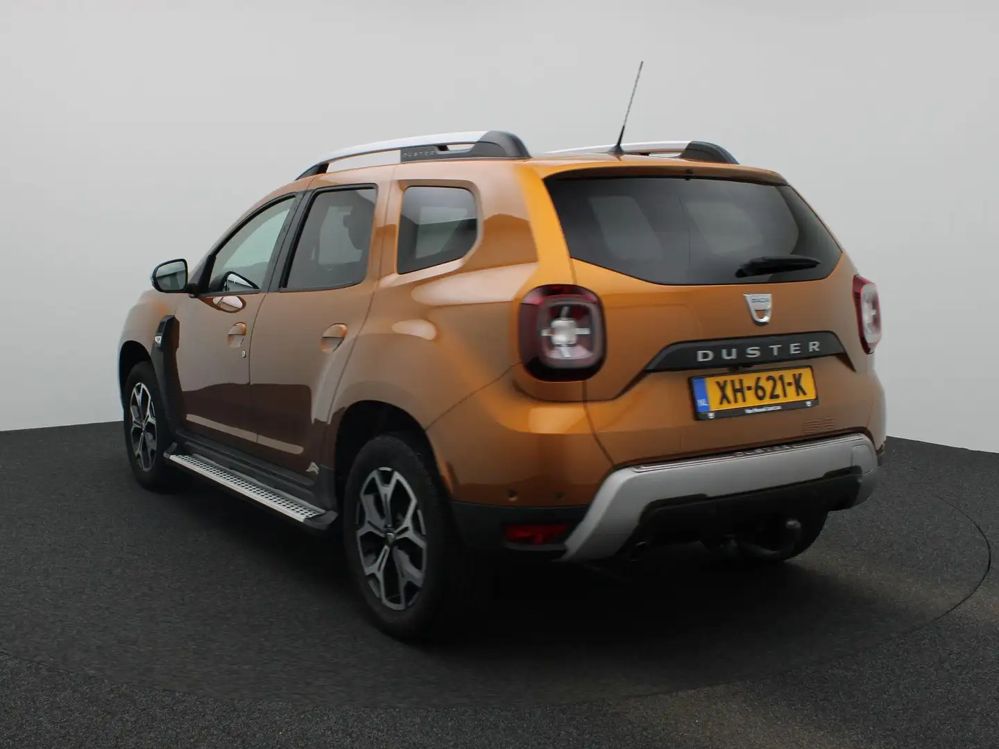 Dacia Duster 1.6 SCe Prestige LPG | Side-Steps | Keyless | 360- Oranje - 2