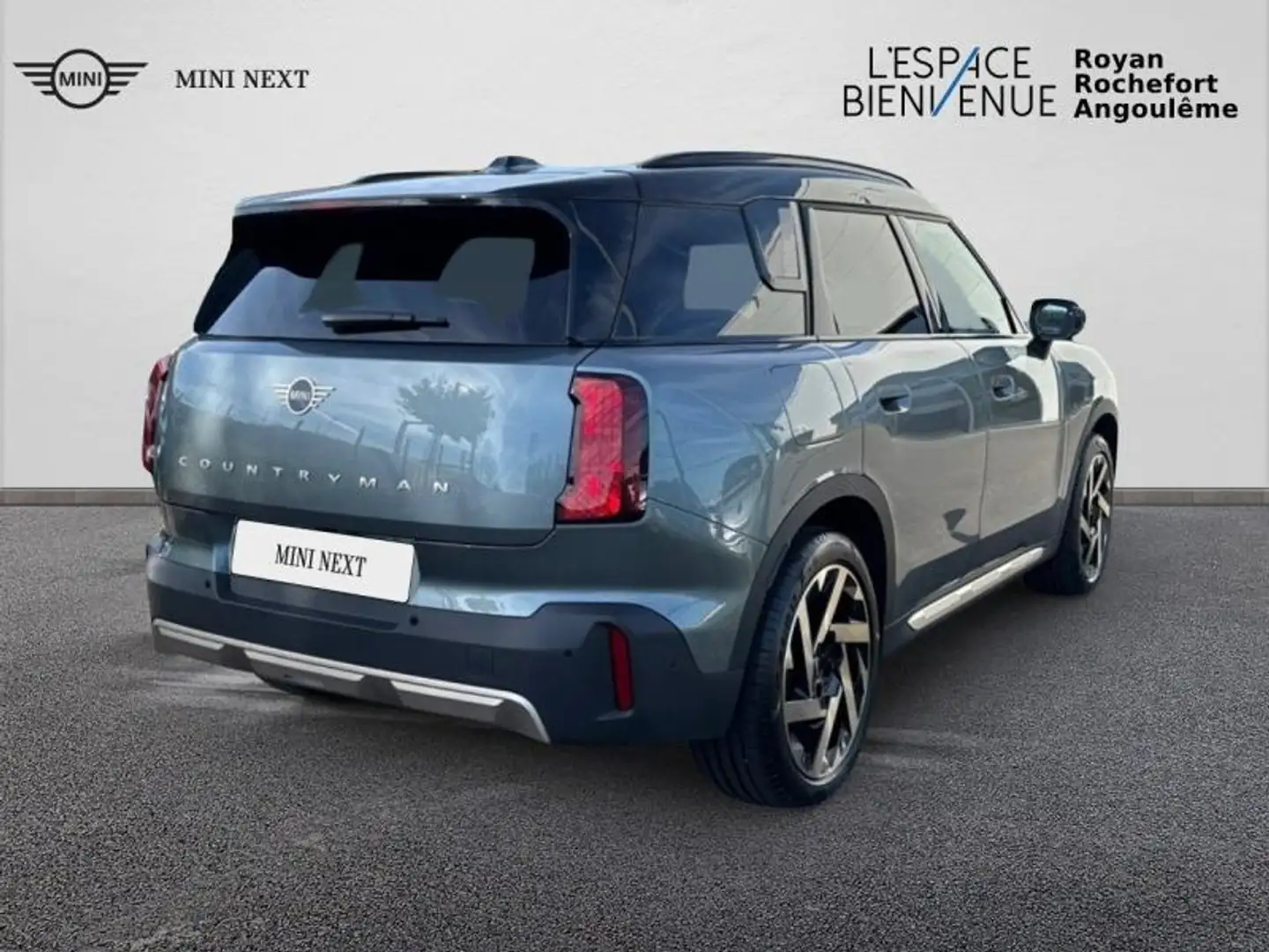 MINI Countryman C C 170ch Favoured DKG7 Vert - 2