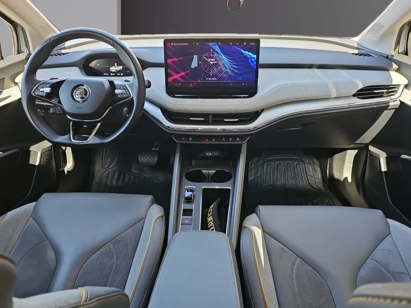 Skoda Enyaq Gris - 2