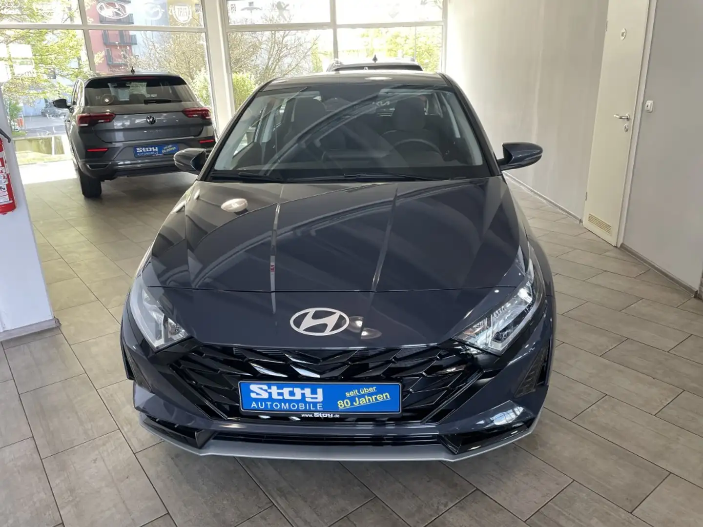 Hyundai i20 1.0 T-GDI Facelift Navi Kamera Alu PDC SHZ Grau - 2