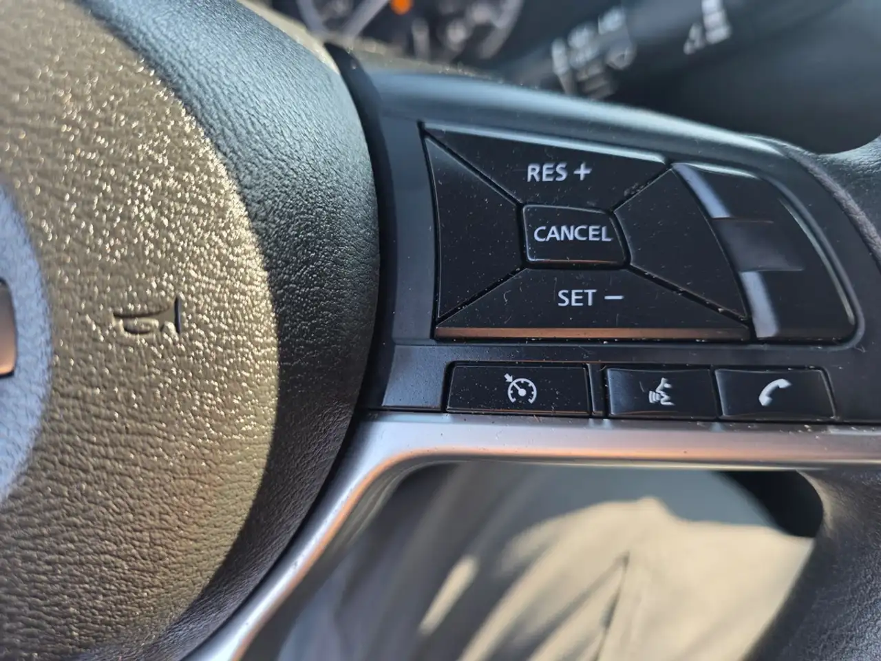 Nissan Sentra fotografie Nissan Sentra