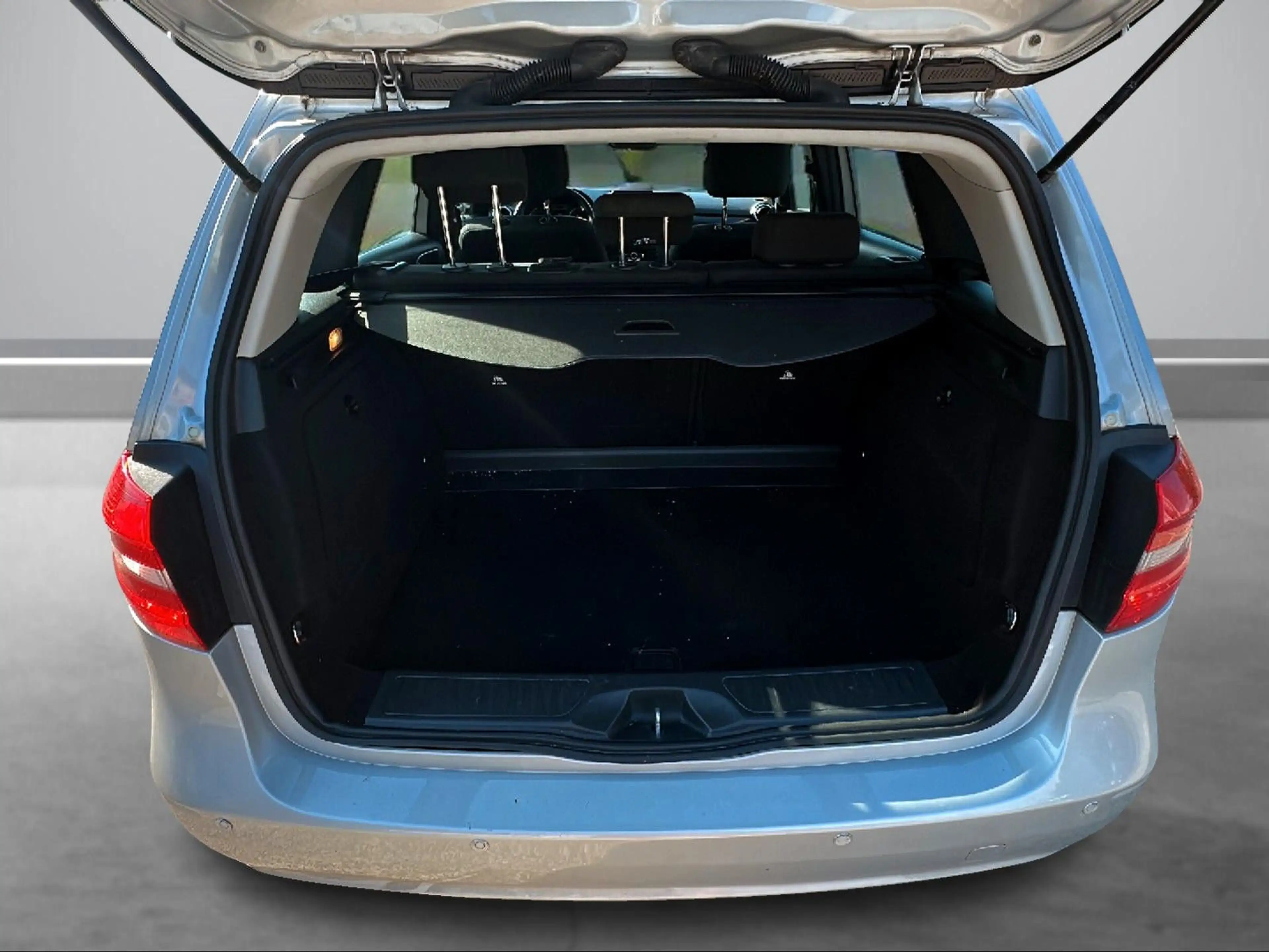 Mercedes-Benz B 200 BlueEfficiency I Tempomat I Nebelscheinwer — photo 13