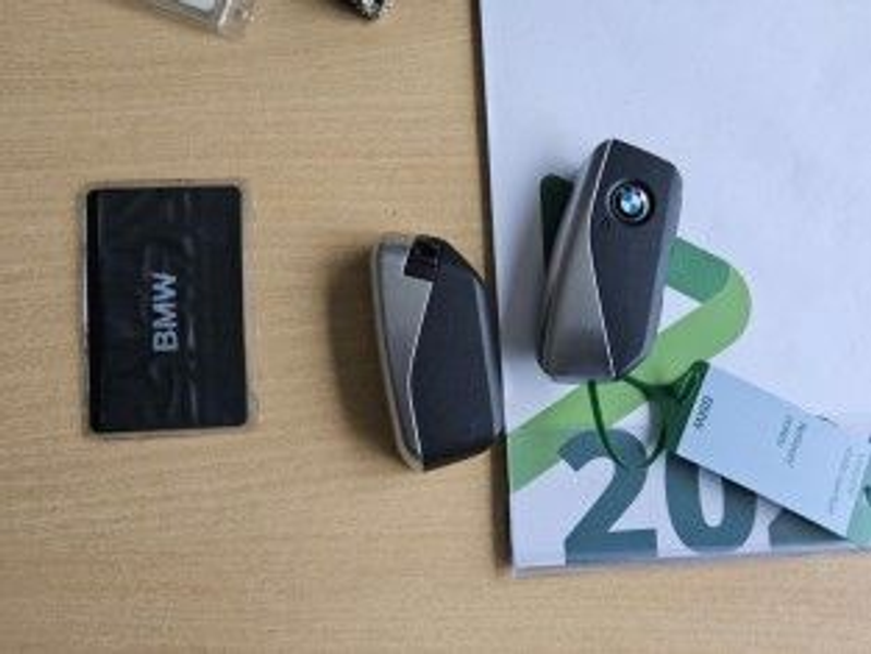 BMW X1 xDrive 20d Aut/KeyLes/Park&Driv&FernLichtAss — photo 6