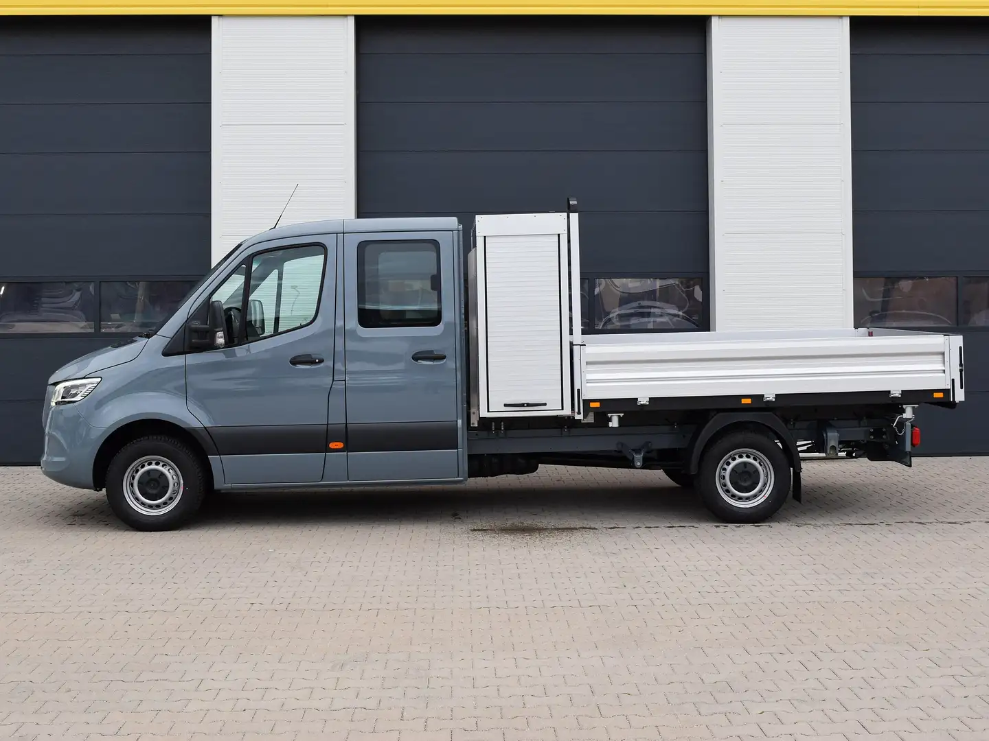 Mercedes-Benz Sprinter 317 CDI DOKA * AHK 3.5T/MBUX * SOFORT Grau - 2