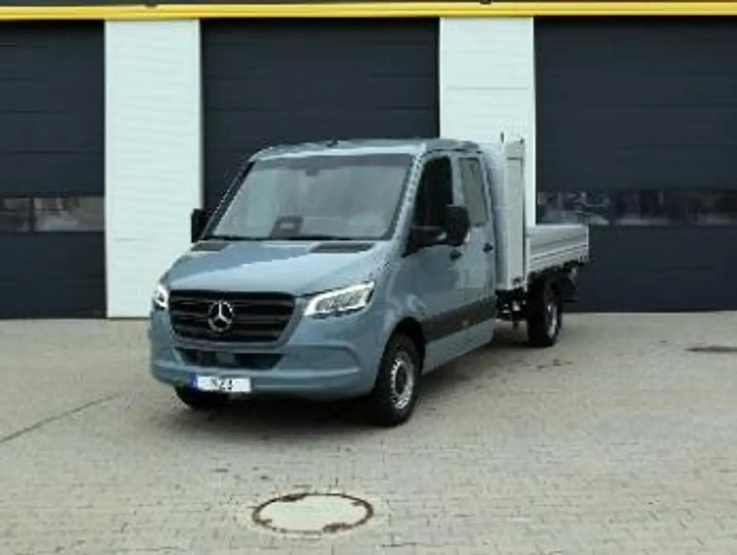 Mercedes-Benz Sprinter 317 CDI DOKA * AHK 3.5T/MBUX * SOFORT Grau - 1