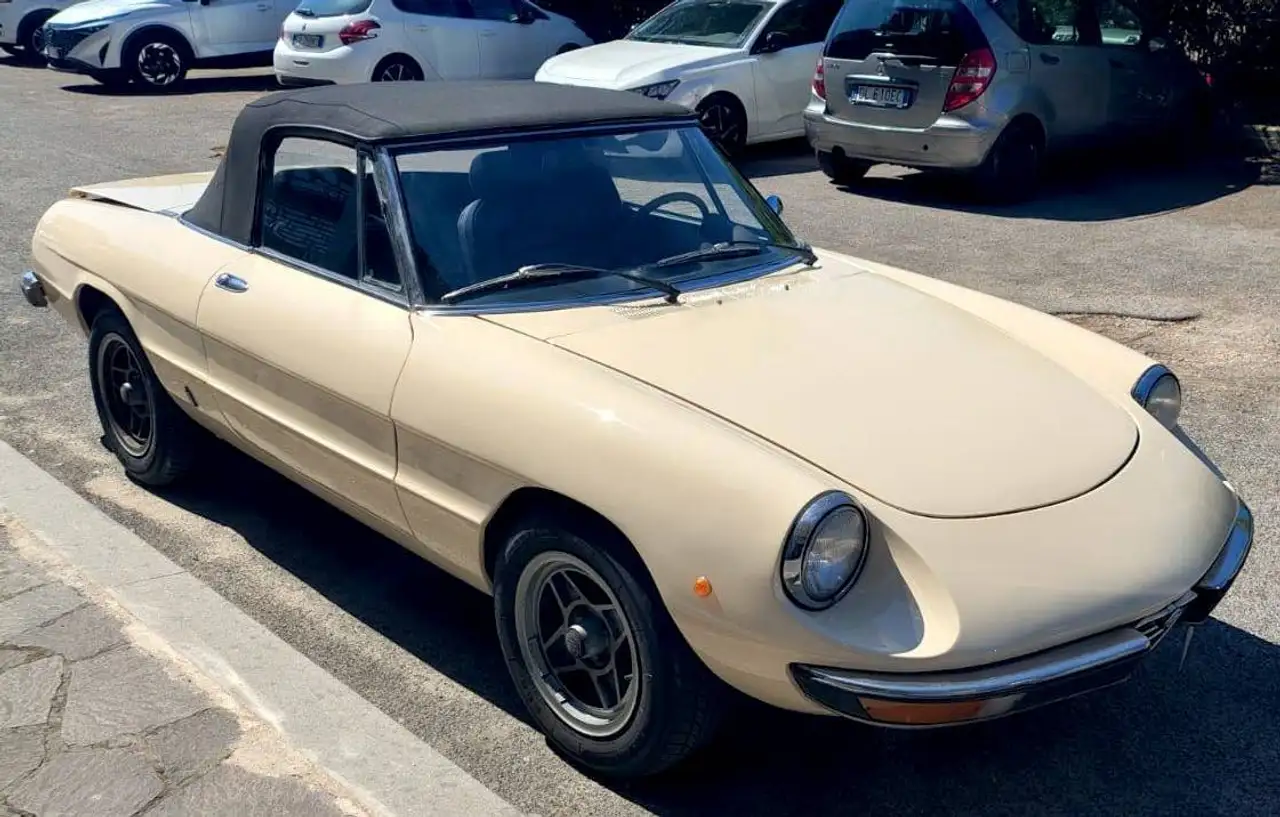 Alfa Romeo Spider 2.0 Veloce 128cv, foto 1