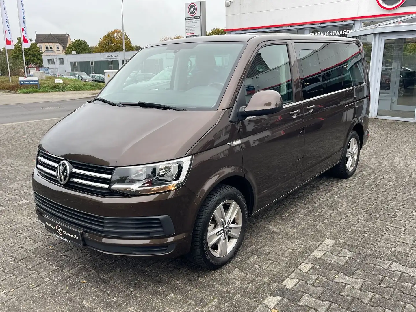 Volkswagen T6 Transporter Bus Multivan Comfortline 4Motion Braun - 2