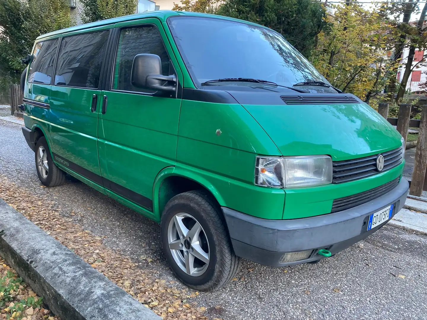 Volkswagen T4 TRANSPORTER 2.5 Syncro 4X4 benz. **335 6440741** Grün - 2