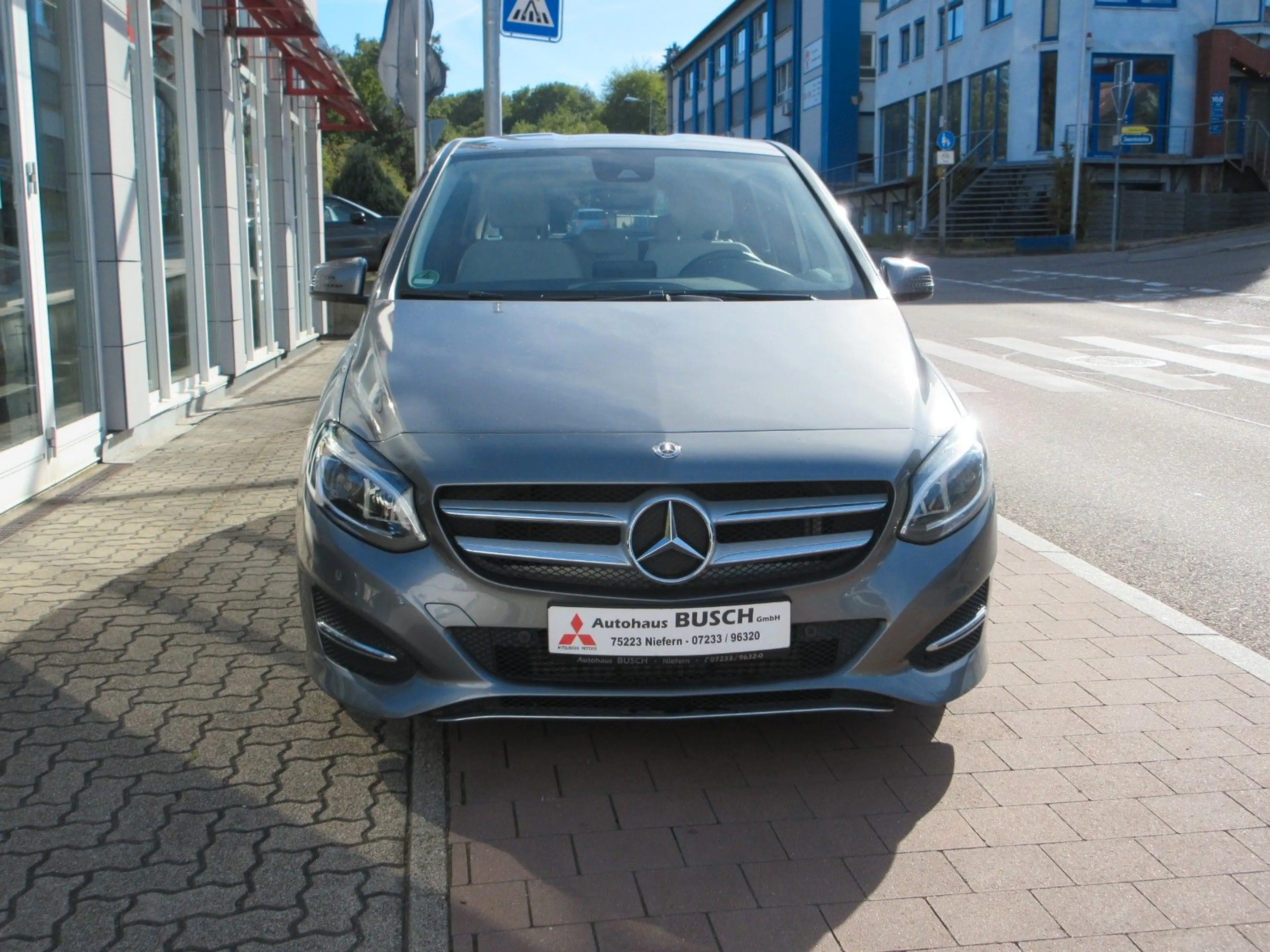Mercedes-Benz B 200 Urban Style Edition — photo 3