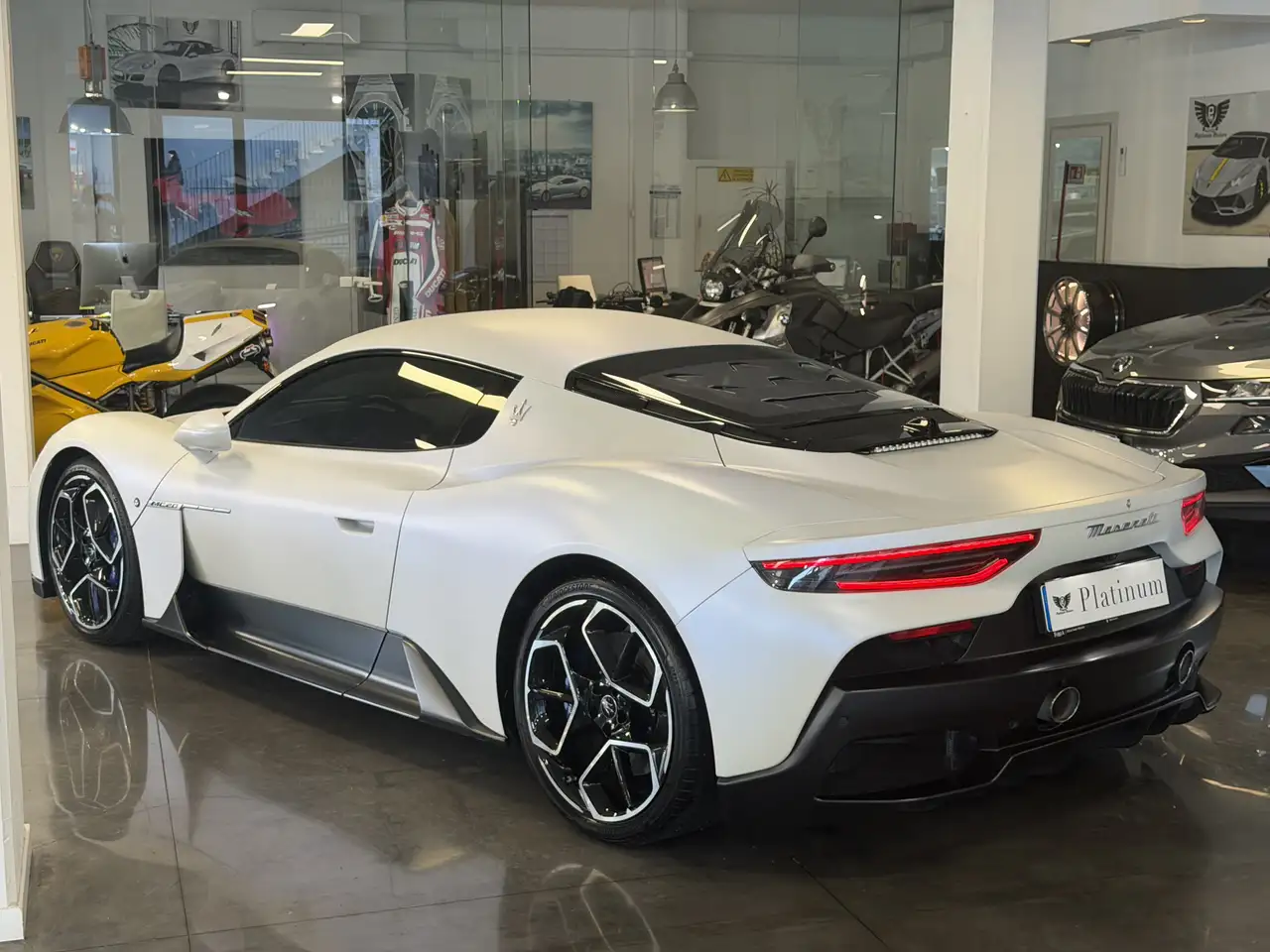 Maserati MC20 2021