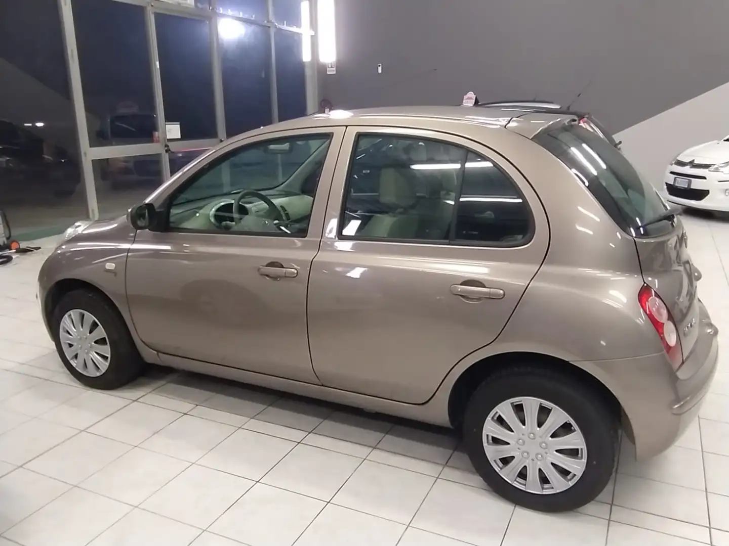 Nissan Micra Micra 5p 1.2 Acenta FL Beige - 2