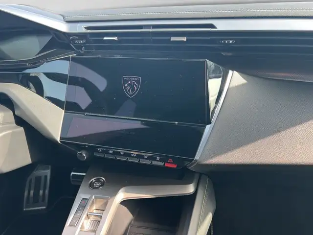 Peugeot 308 view 13