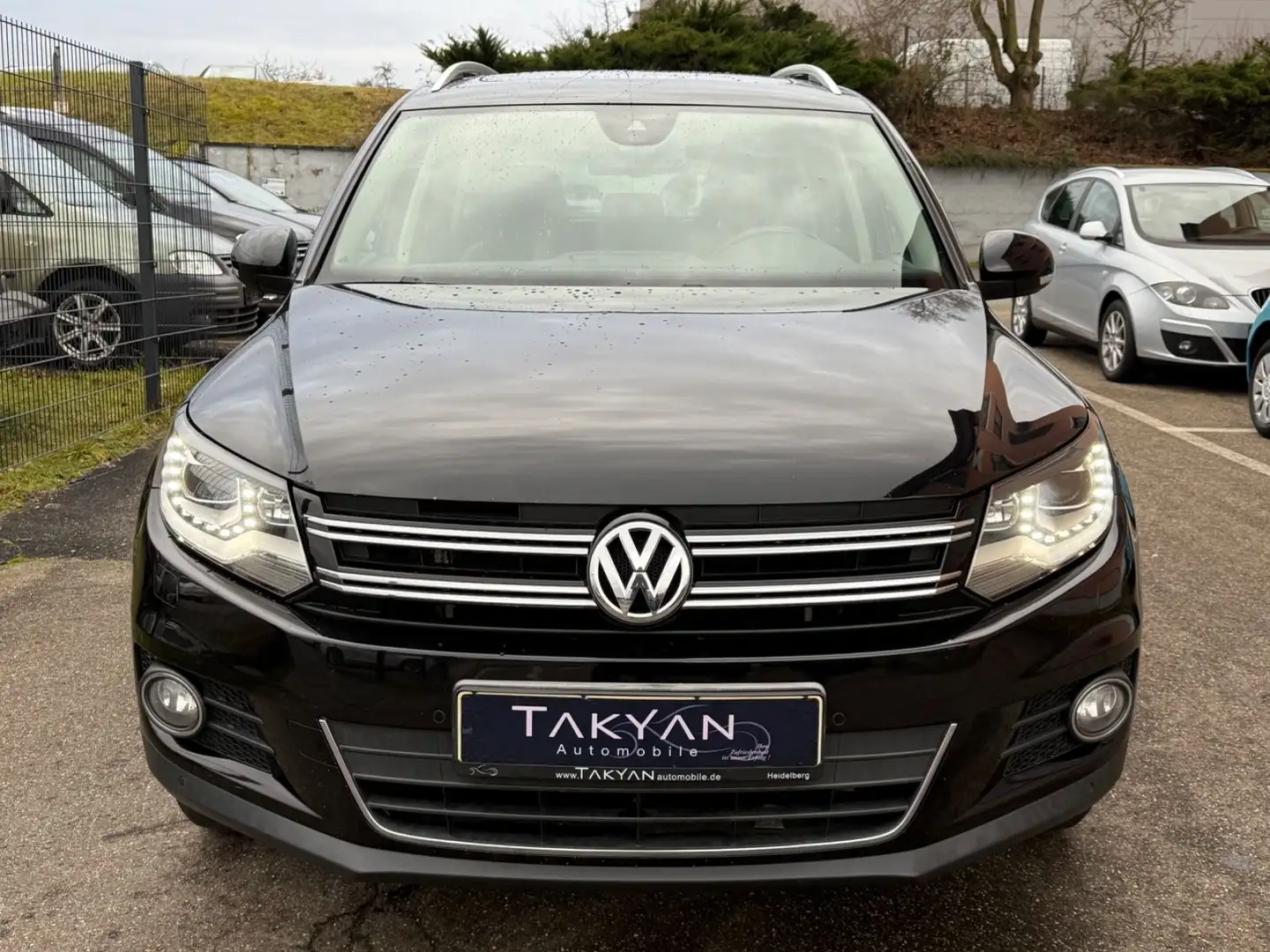Volkswagen Tiguan Sport & Style 4Motion  / NAVI / XENON Noir - 2