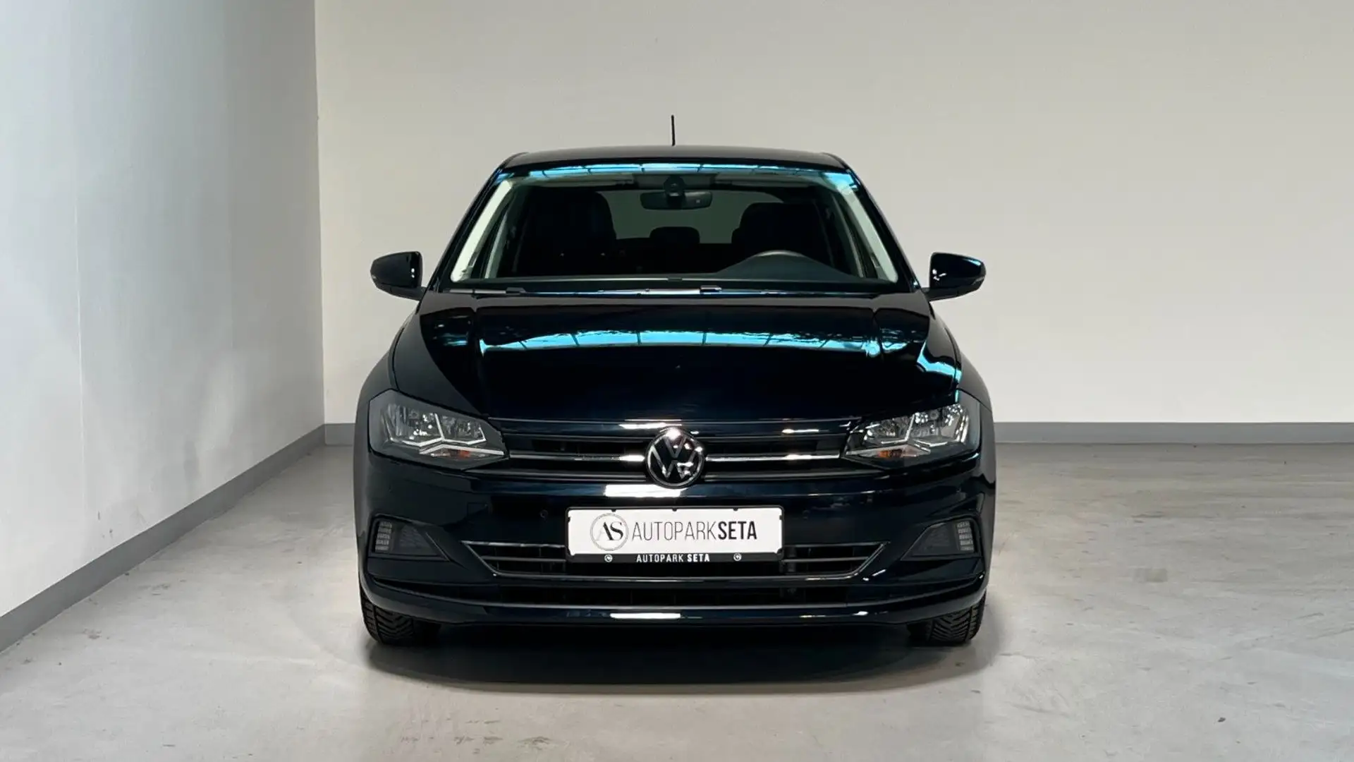 Volkswagen Polo VI 1.0TSI Comf NAV*KESSY*SHZ*AID Nero - 2