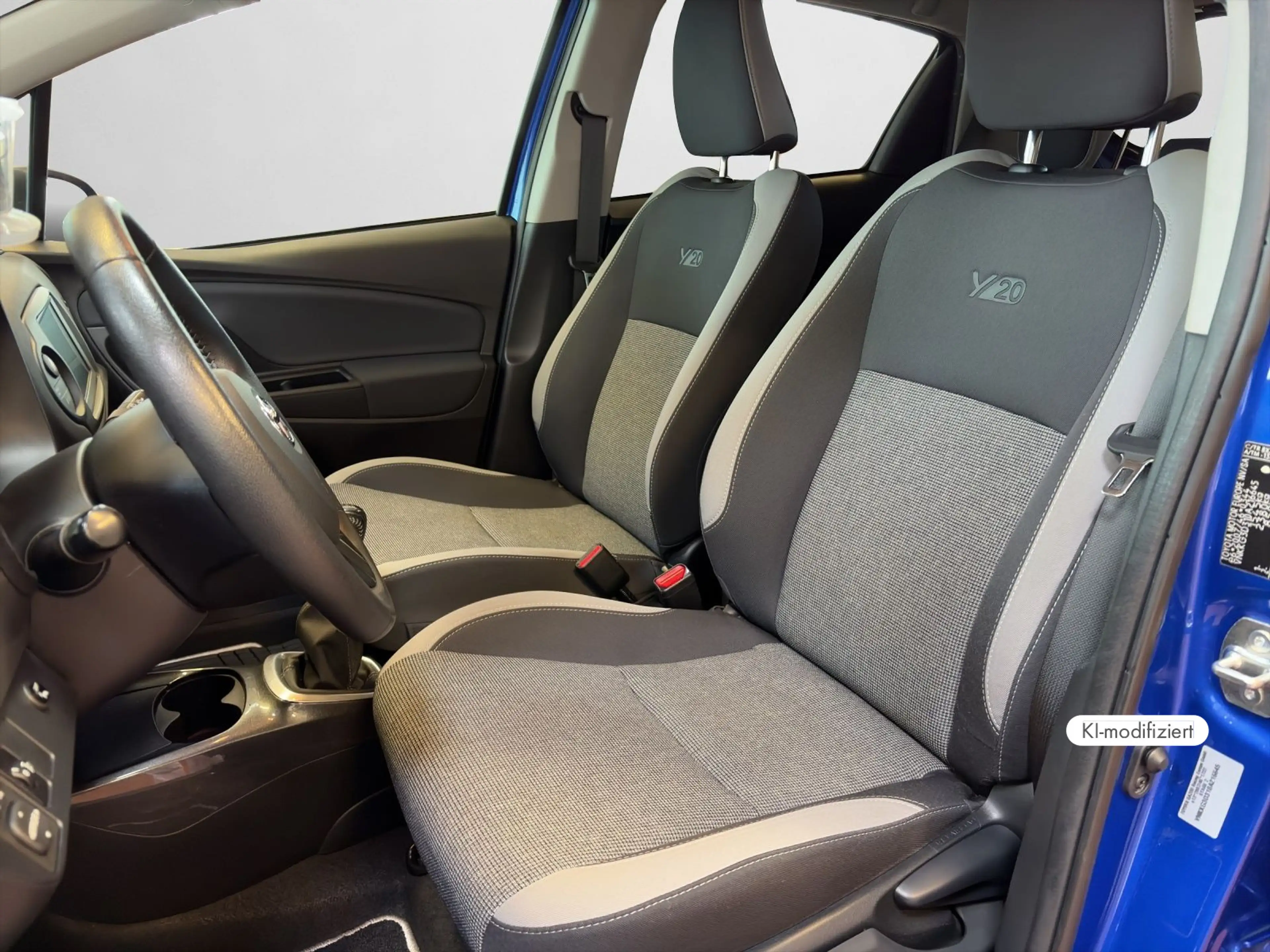 Toyota Yaris 1.5 Dual VVT iE Team Deutschland — photo 12
