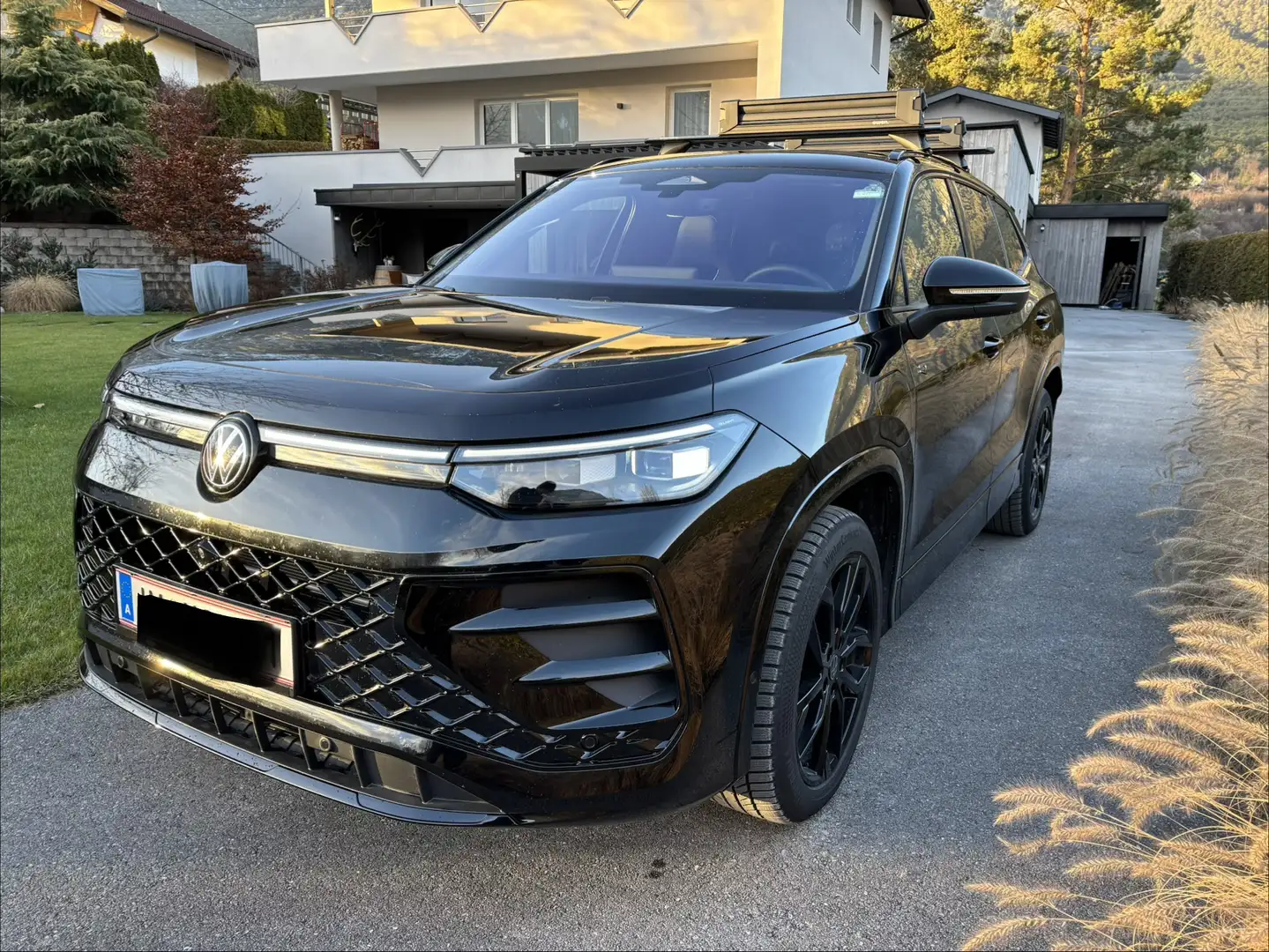 Volkswagen Tayron 2,0 TSI 4Motion Sport DSG Voll- 8 Fach - 1