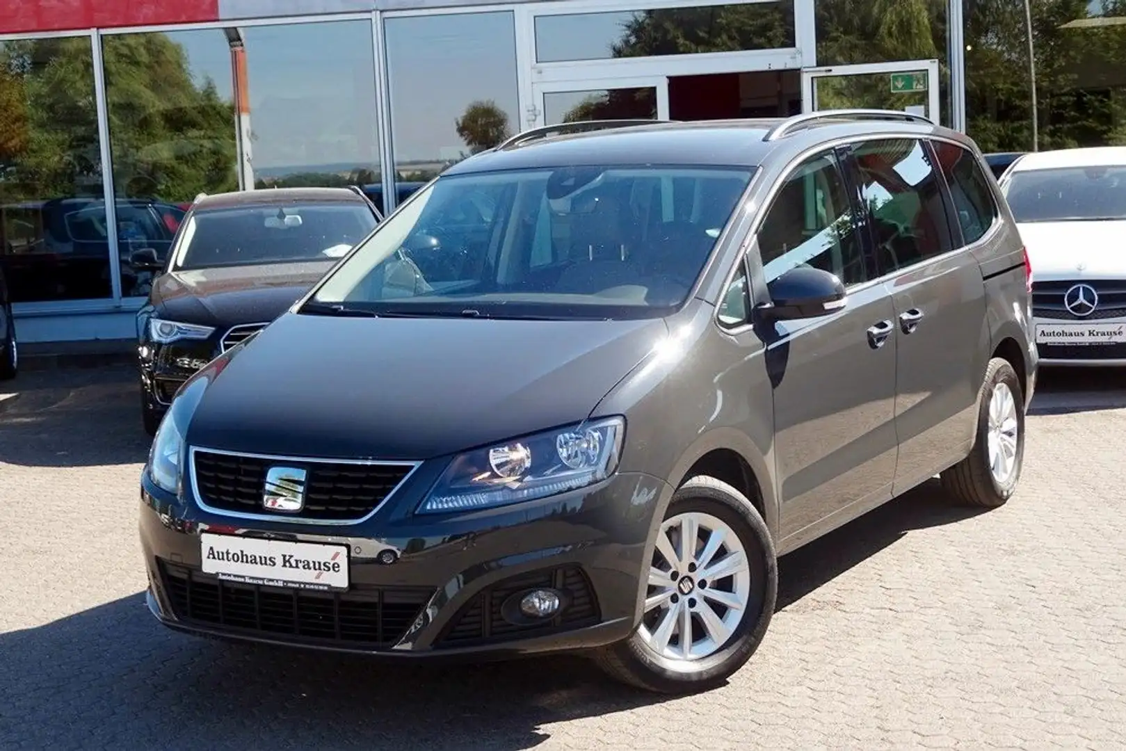 SEAT Alhambra 1.4TSI Style-1.HAND/AHK/SOR+WIR/SCHECKH Grau - 2