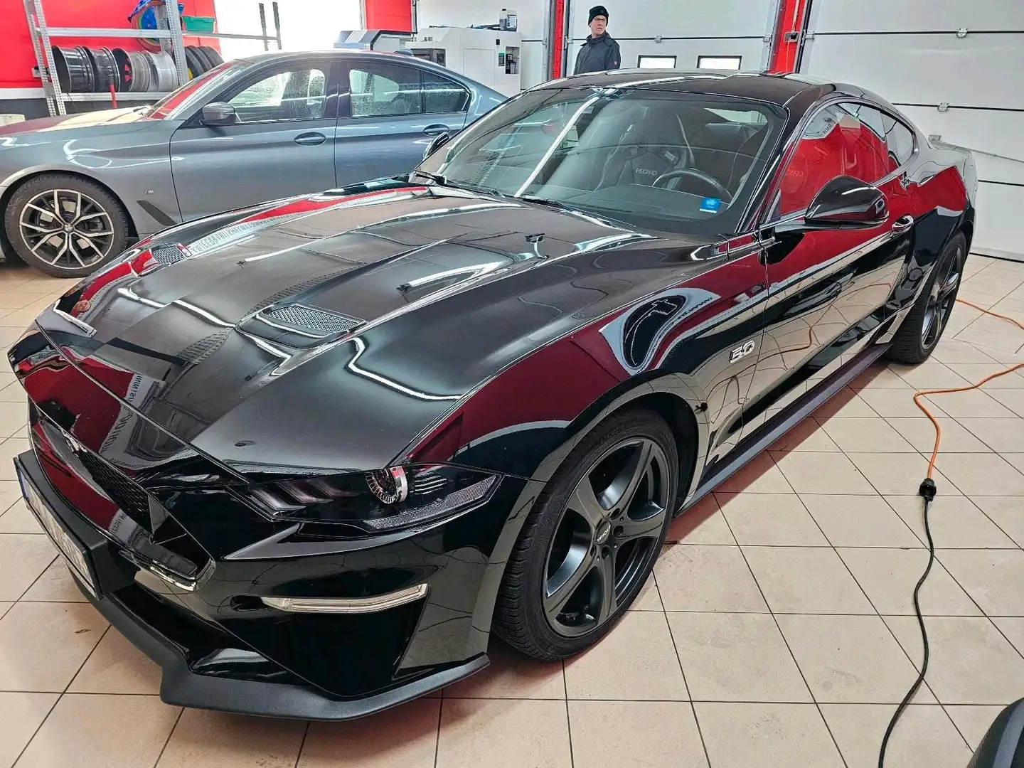 Ford Mustang Fastback 5.0 Ti-VCT V8 Aut. GT - 1