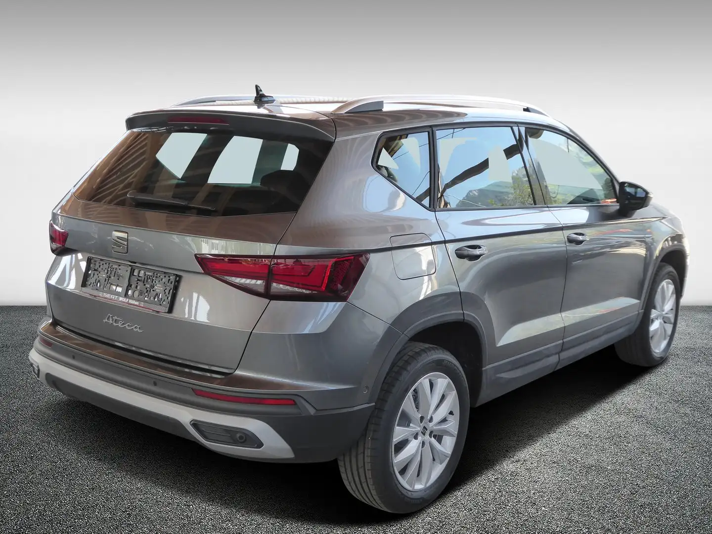 SEAT Ateca Style Edition 1.5 TSI ACT DSG Grau - 2