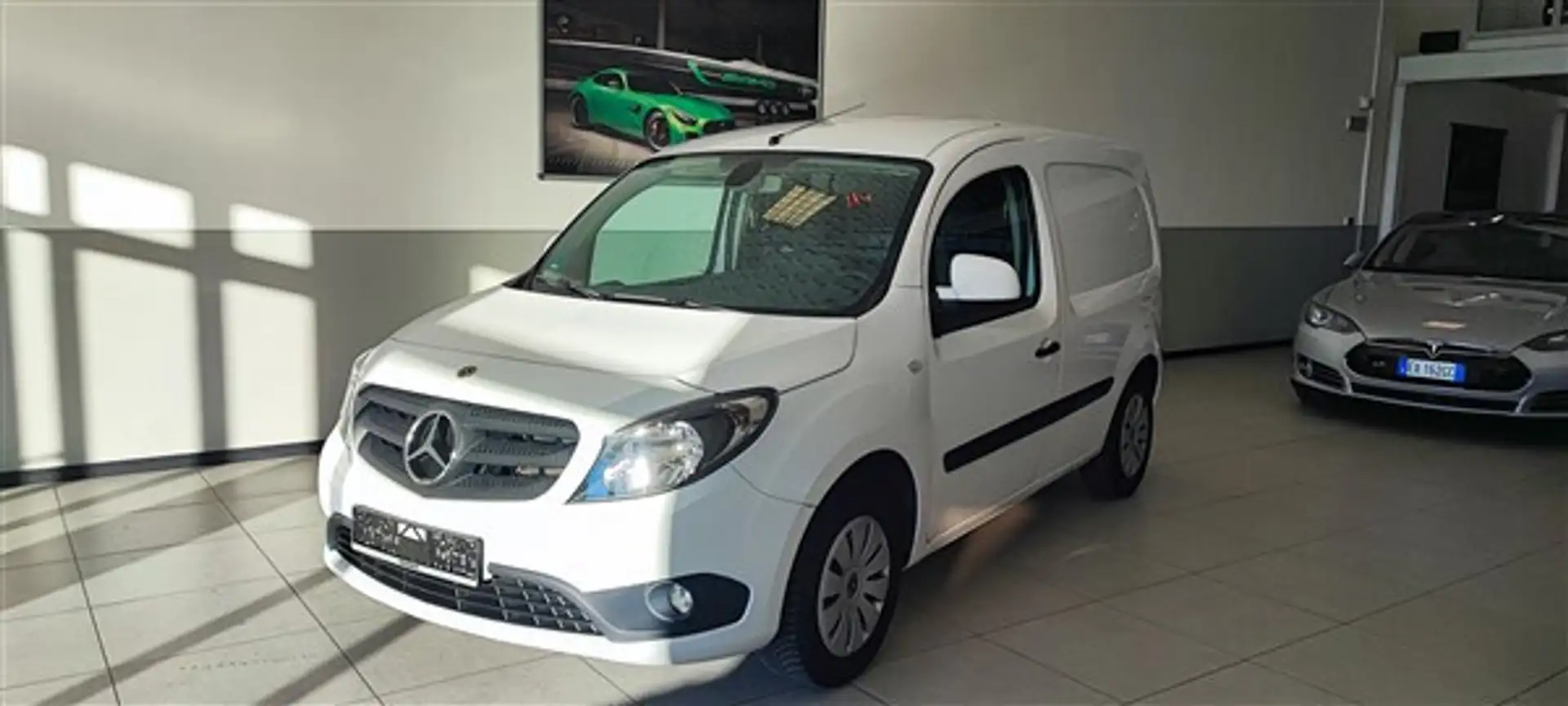 Mercedes-Benz Citan 1.5 111 CDI S&S Furgone Long Blanc - 1