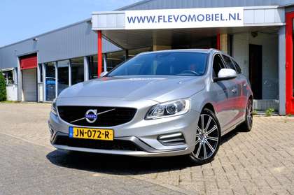Volvo V60 2.0 D2 R-Design Aut. Xenon|Leder-alcantara|Navi|Cl