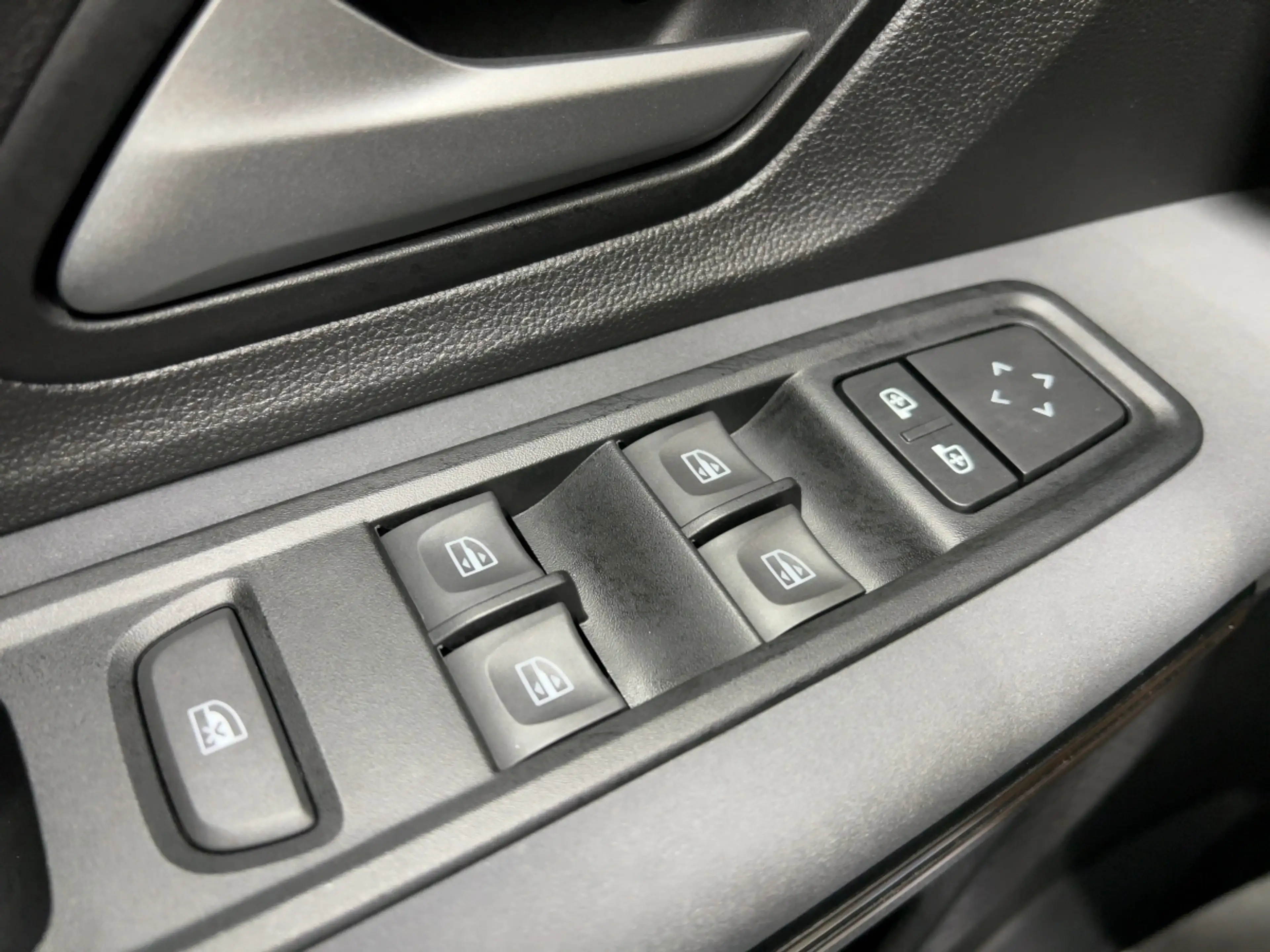 Dacia Jogger Extreme TCe 110 SHZ — photo 19
