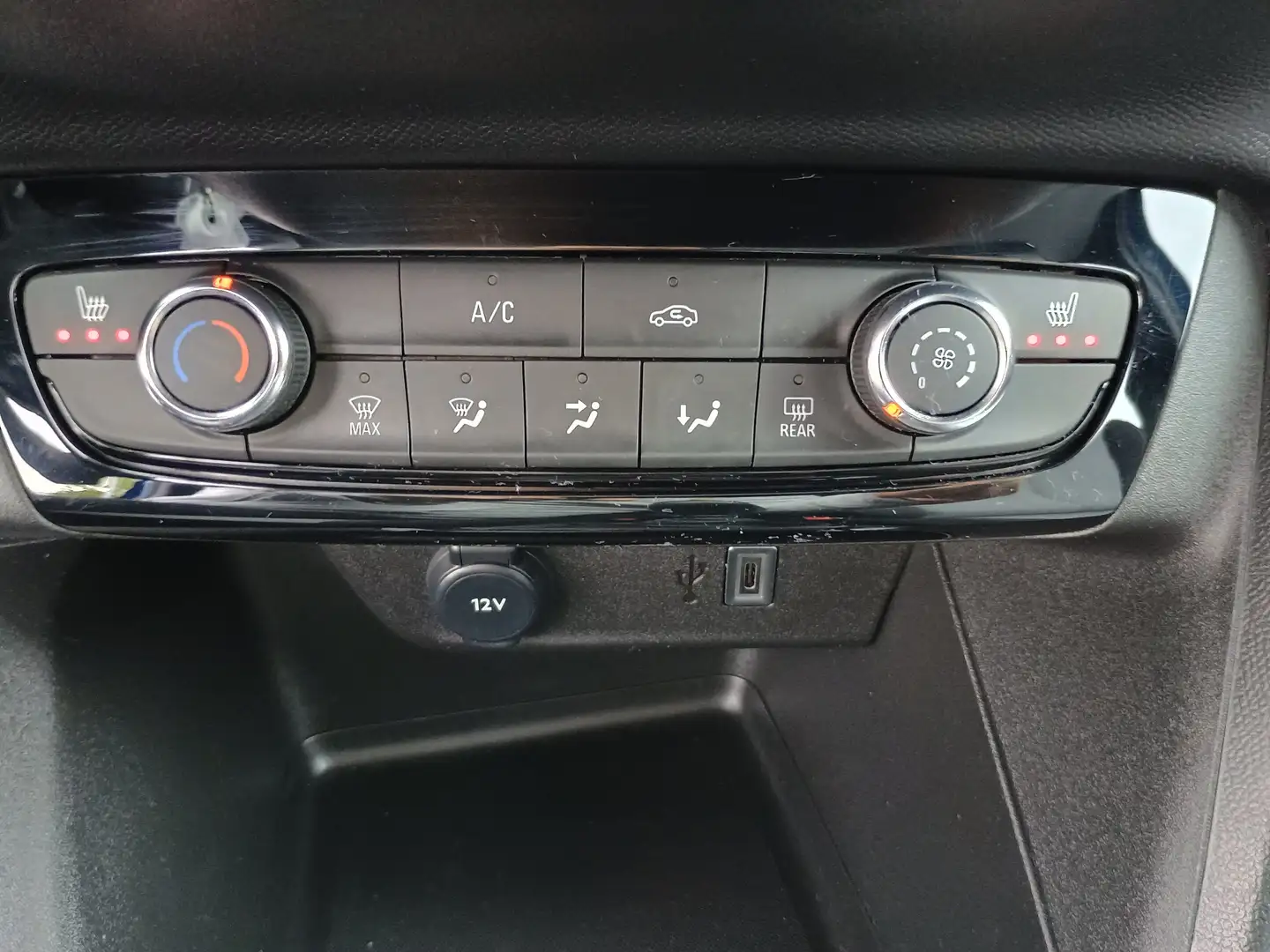 Opel Corsa 1.2 100PS Direct Injection Turbo/PDC v+h/LED/Sitzh Bleu - 2