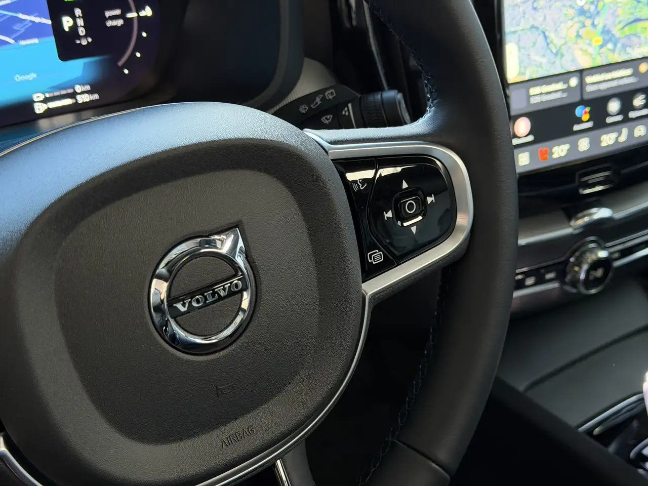 Volvo XC60 2026 — фото 13