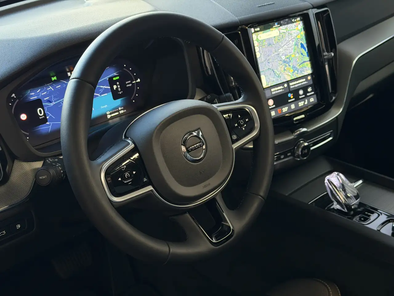 Volvo XC60 2026 — фото 12