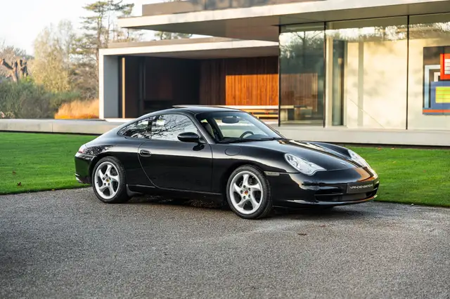 Porsche 996 C2 COUPE/MANUEEL/18"/SPORTONDERSTEL/1STE LAK