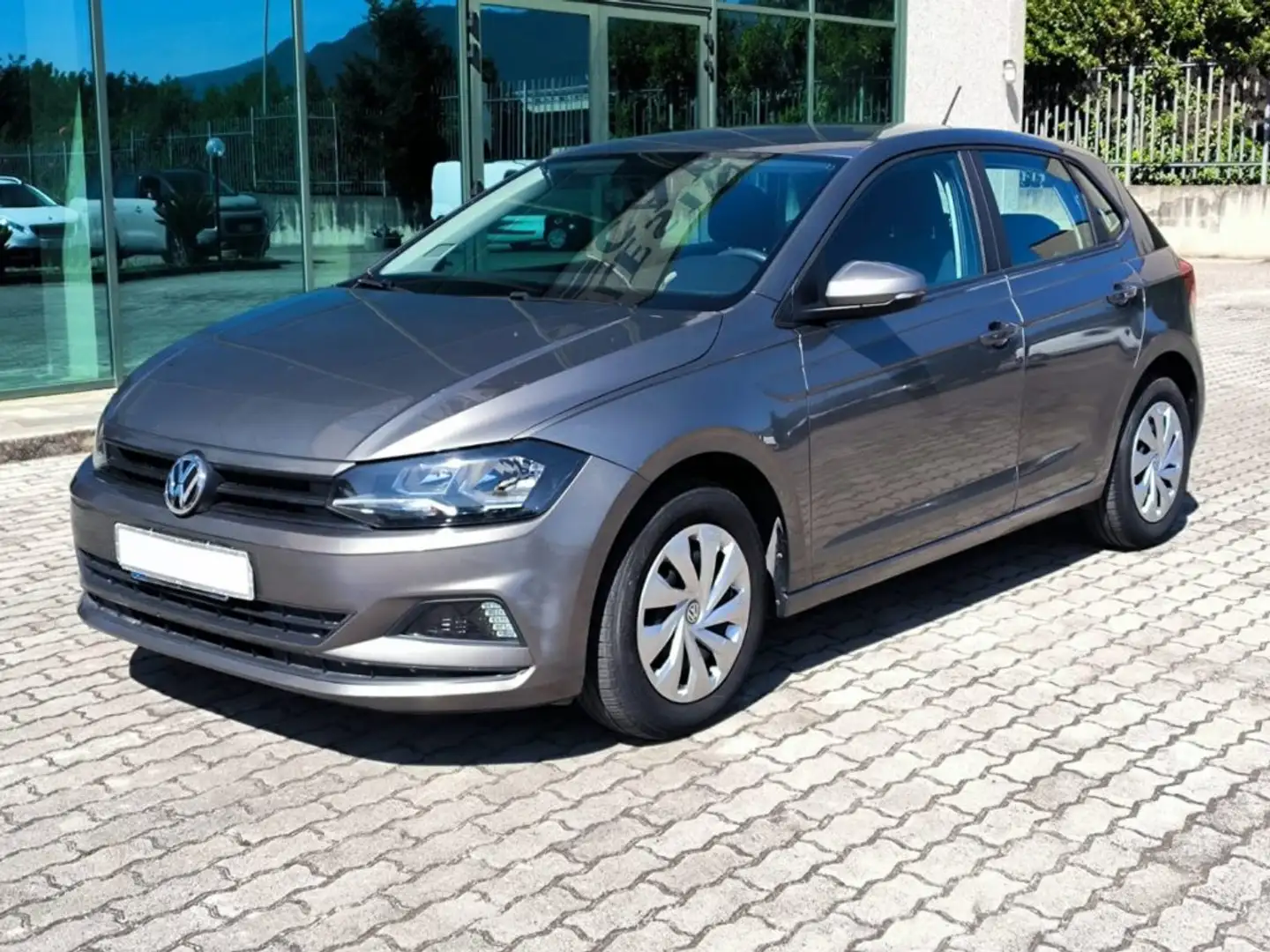 Volkswagen Polo 1.6 TDI 5p. Trendline BlueMotion Technology Grijs - 2