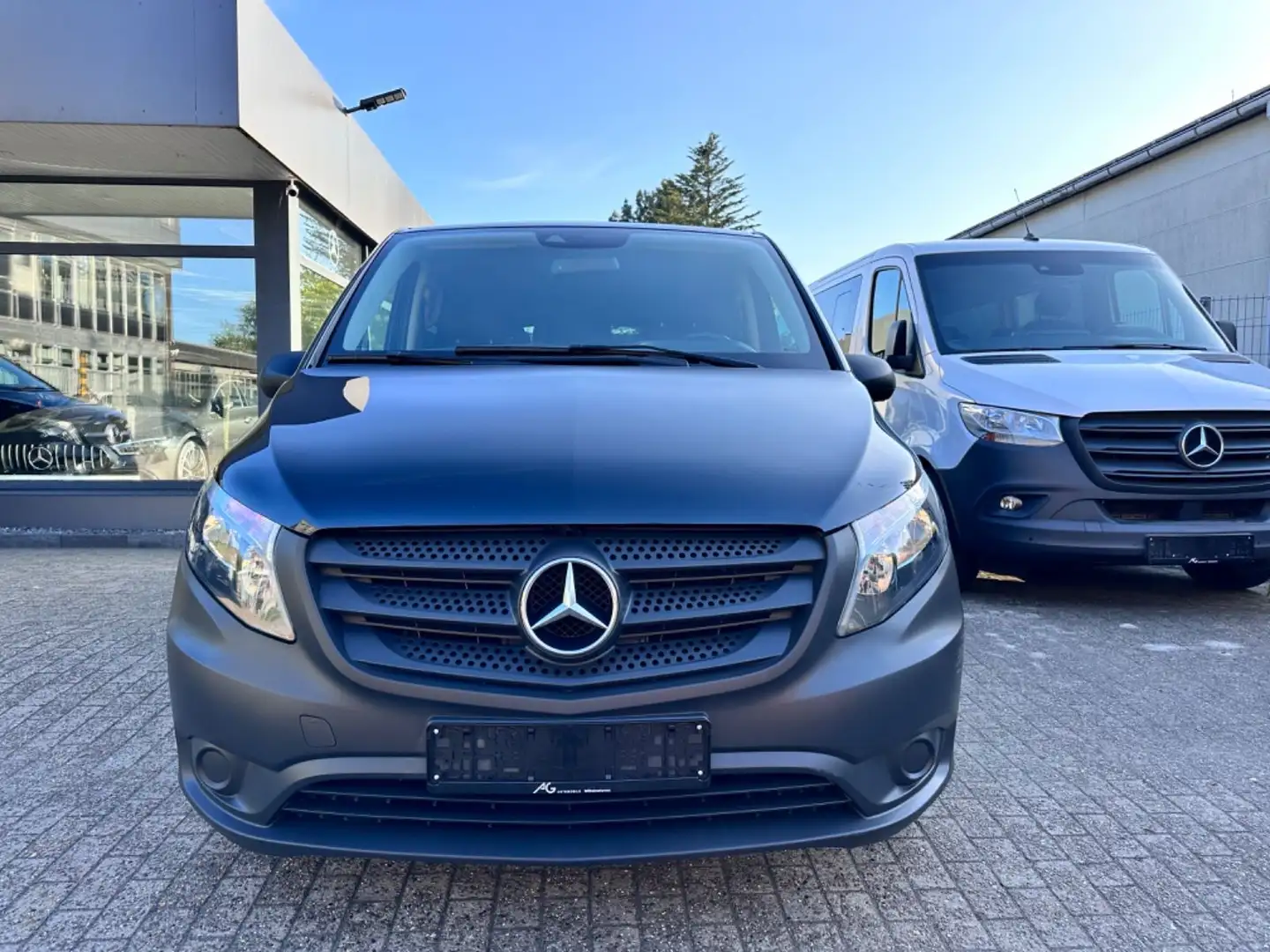 Mercedes-Benz Vito Tourer 114/116 CDI Lang*9G-TRONIC*9-Sitzer* Schwarz - 2