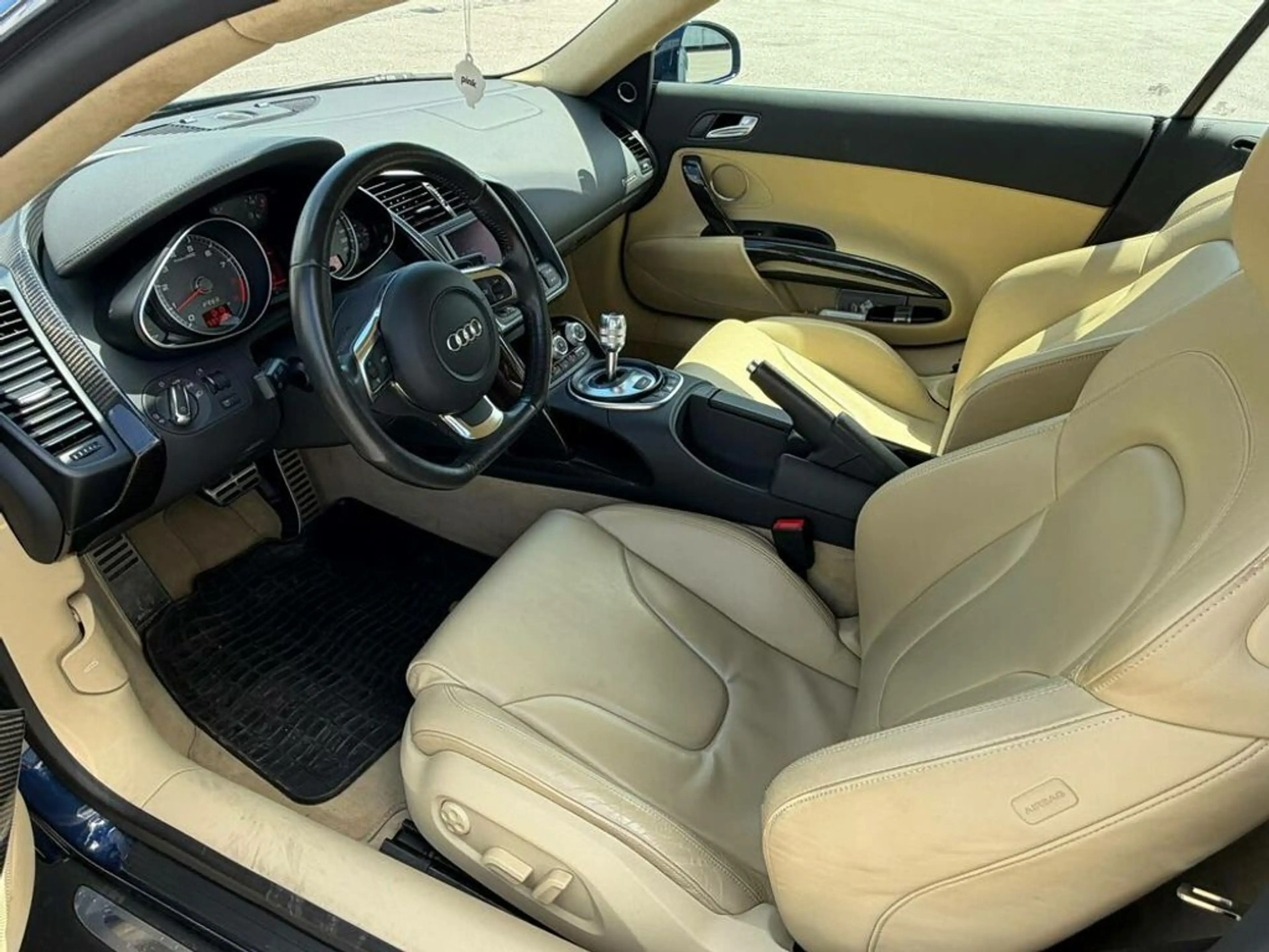 Audi R8 4.2 FSI quattro — photo 10