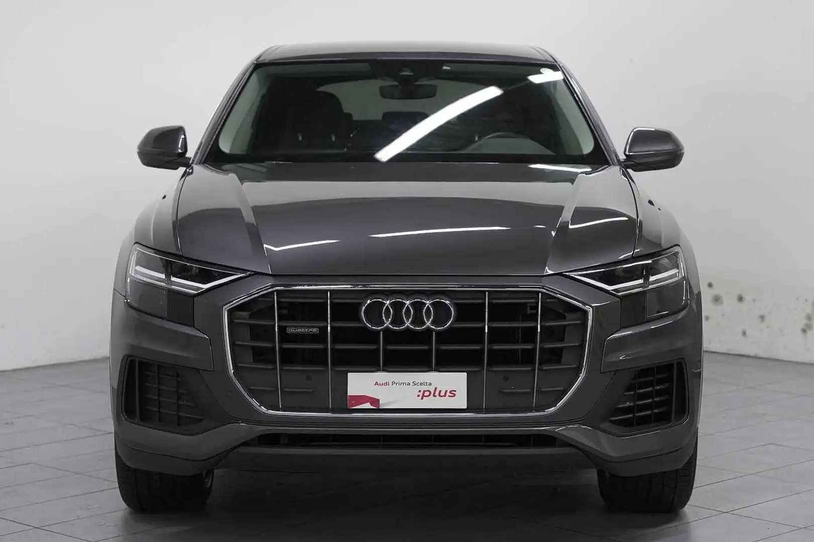 Audi Q8 3.0 TDI Tiptronic Business quattro Gris - 2