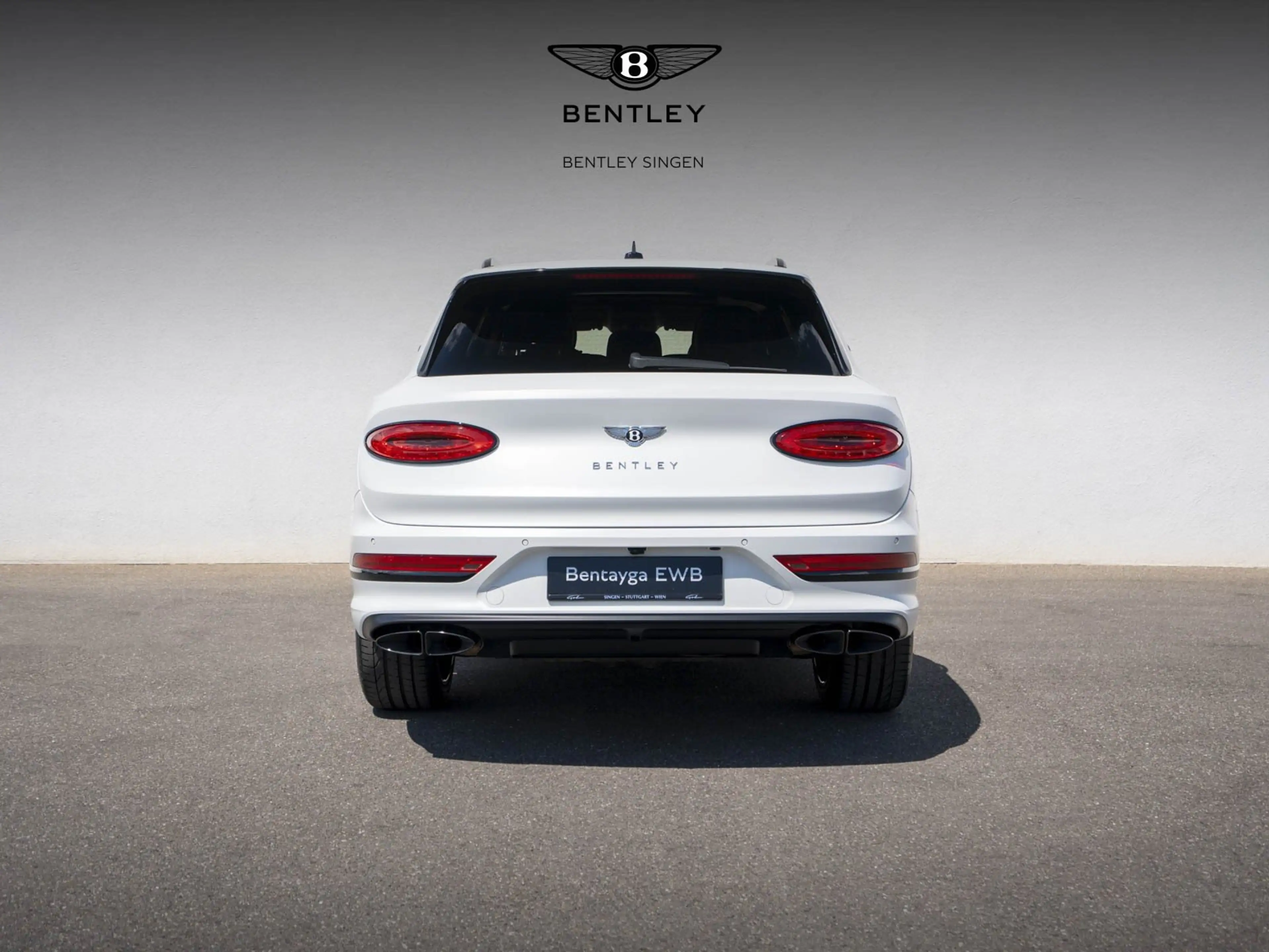 Bentley Bentayga EWB Azure First Edition — photo 7