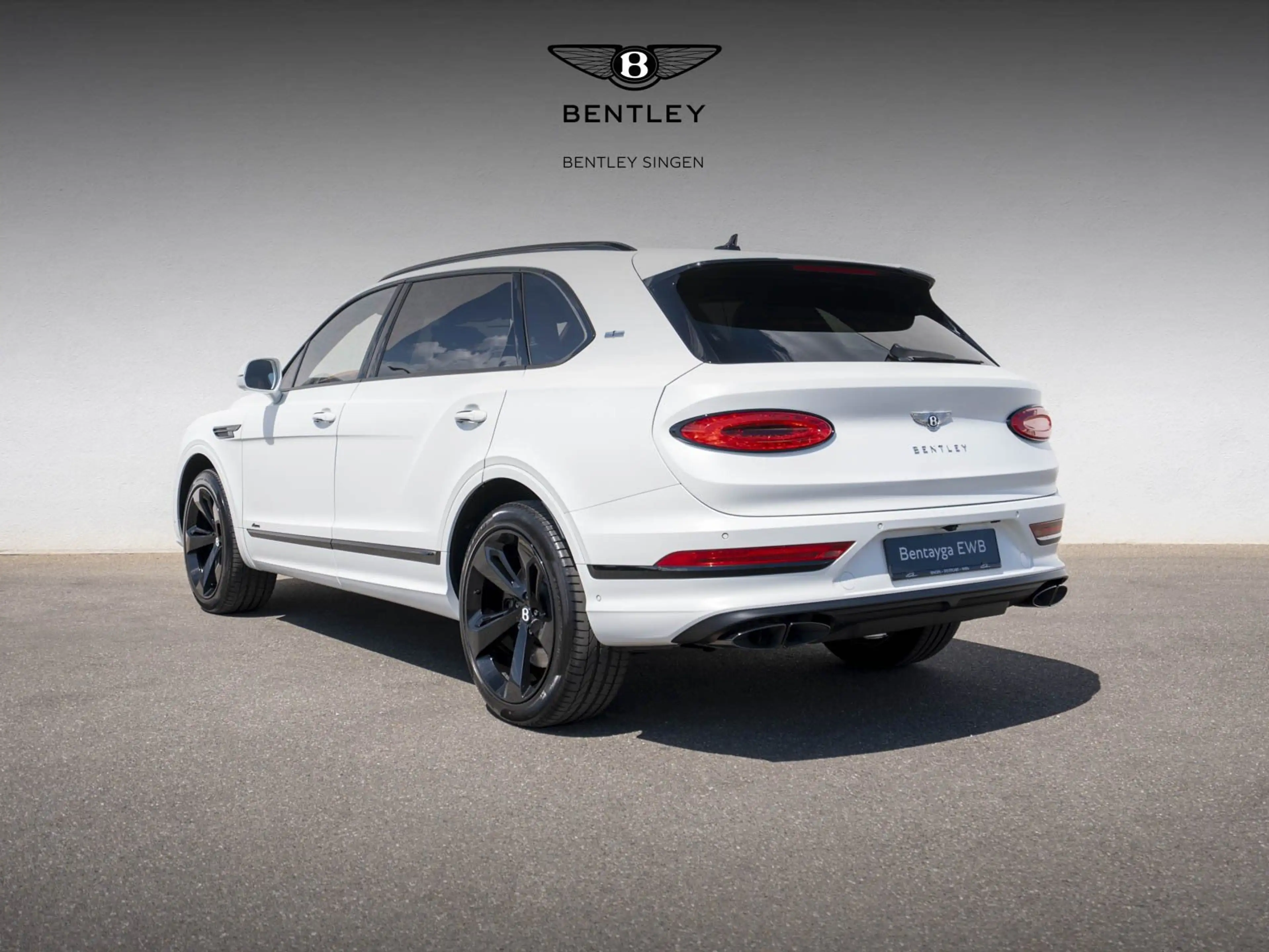 Bentley Bentayga EWB Azure First Edition — photo 8