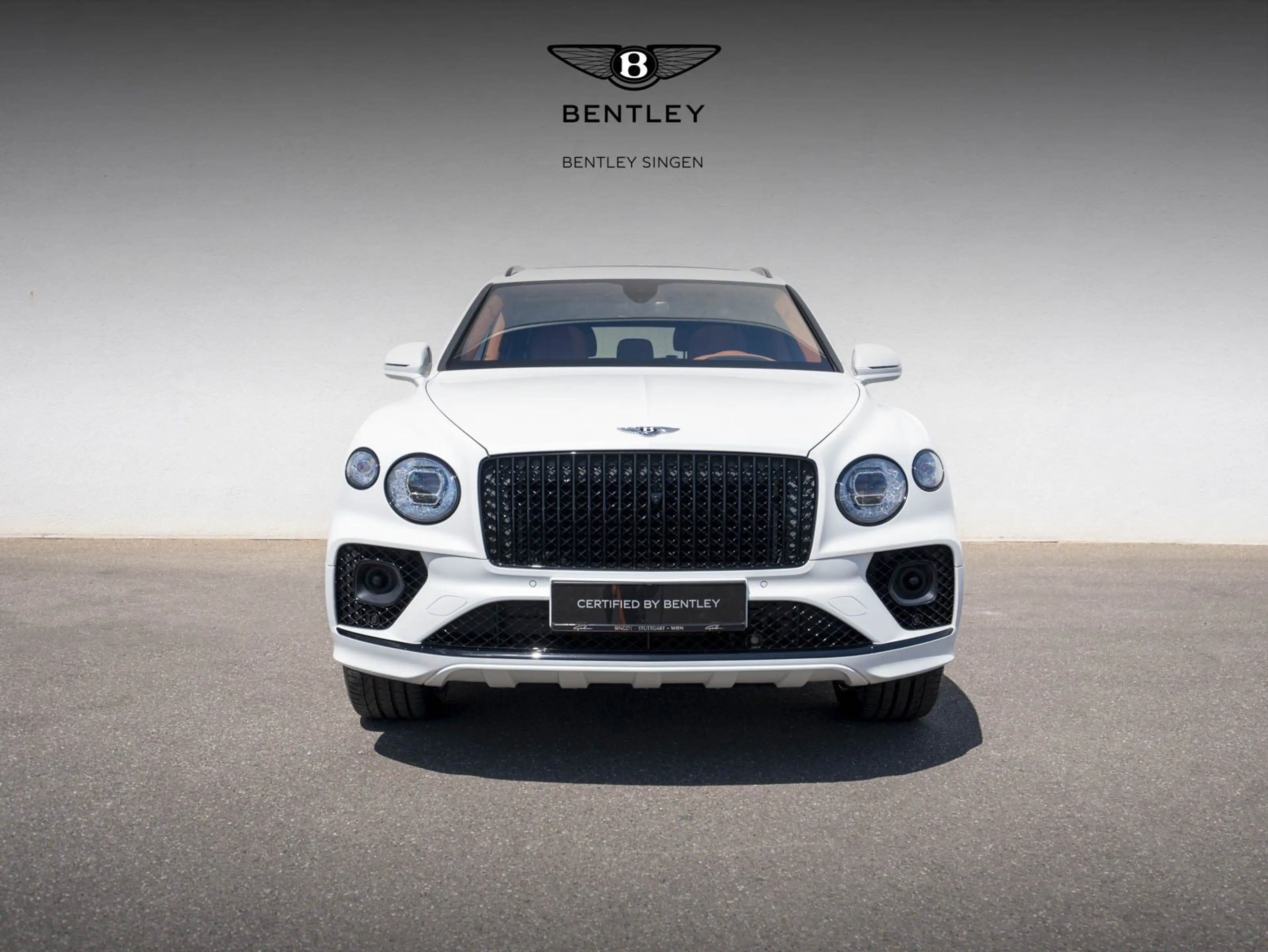 Bentley Bentayga EWB Azure First Edition — photo 4