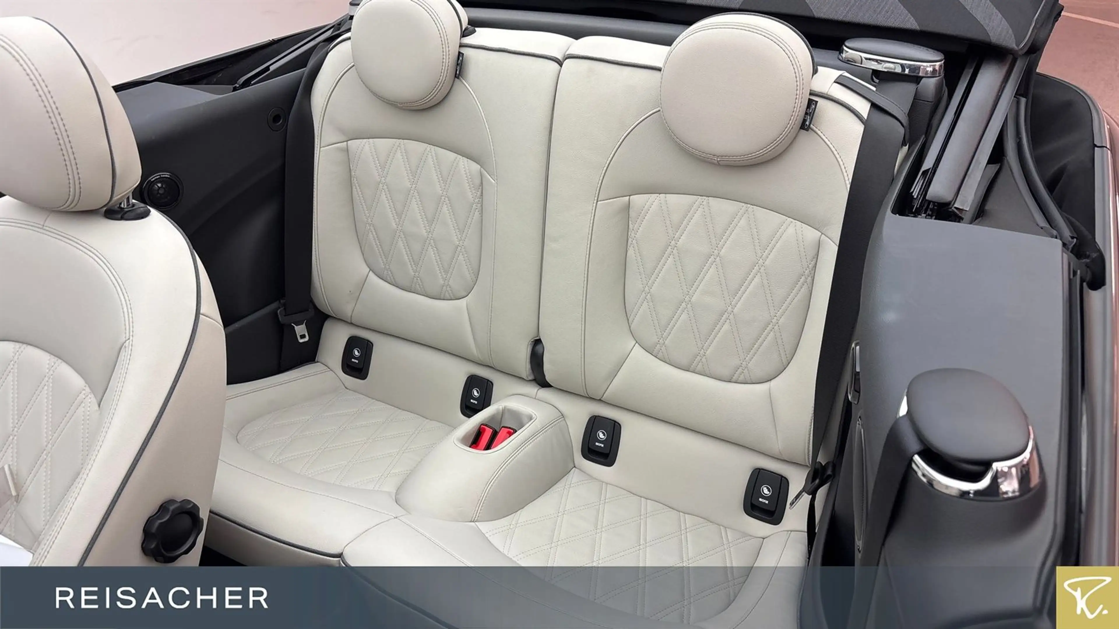 MINI John Cooper Works Cabrio JCW-Trim,SAG,ACC,RFK — photo 8