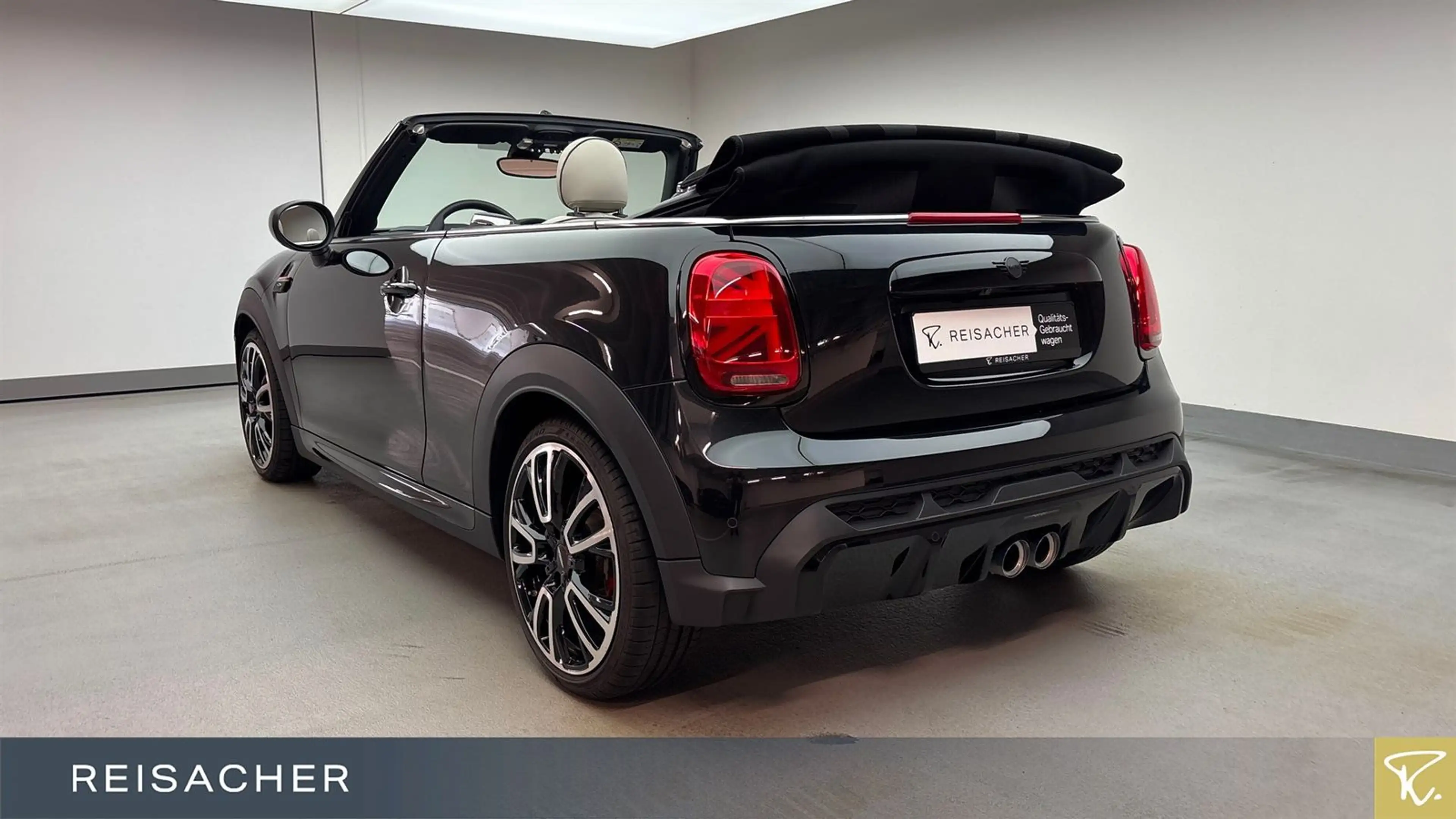 MINI John Cooper Works Cabrio JCW-Trim,SAG,ACC,RFK — photo 2