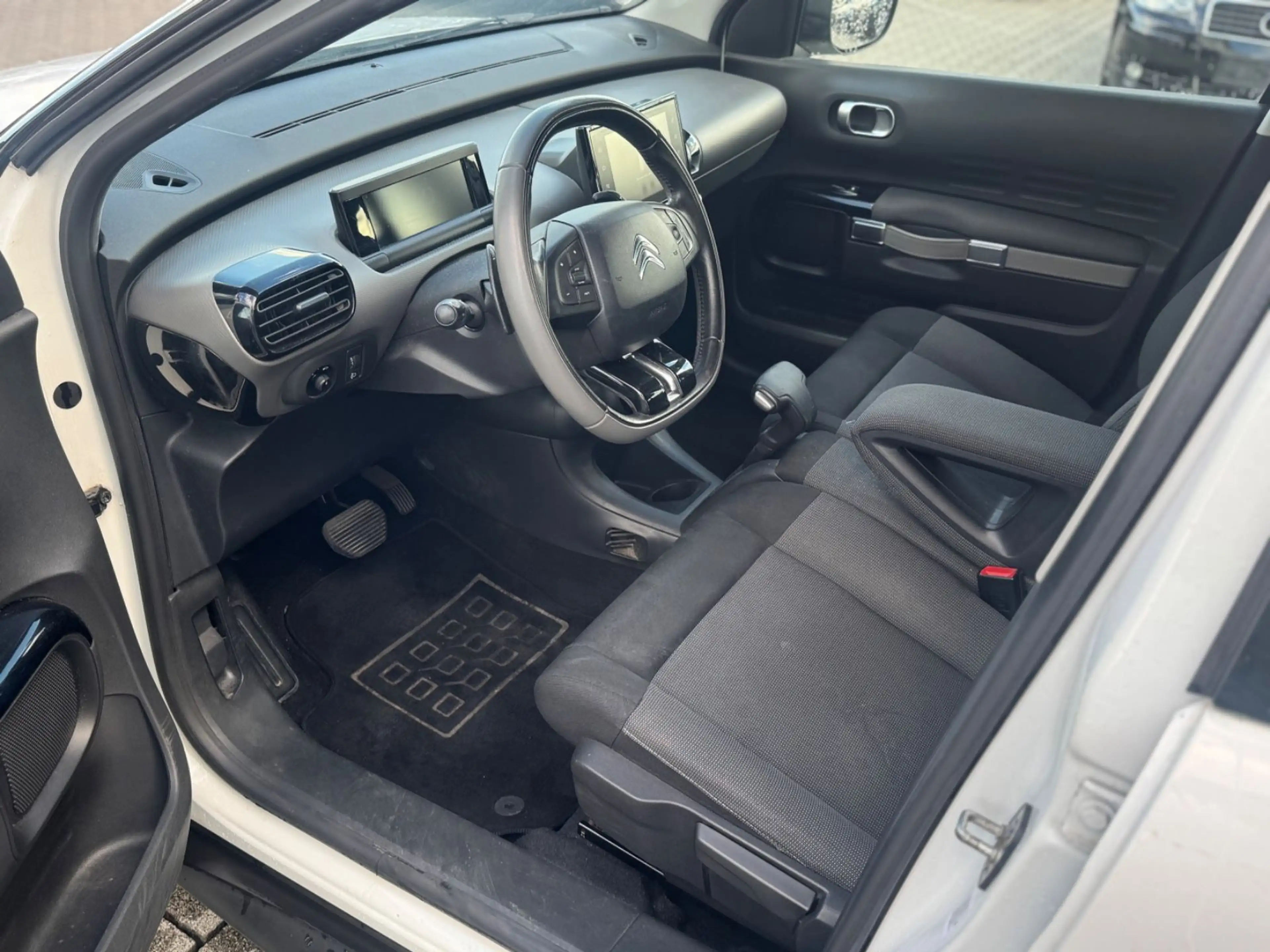 Citroen C4 Cactus Feel*Zahnriemen Neu*Automatik*TOP* — photo 10