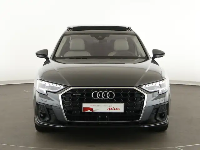 Audi A8 view 3