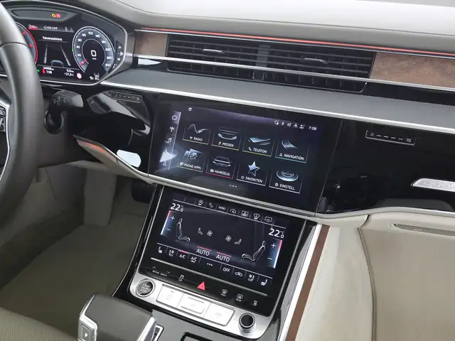 Audi A8 view 13