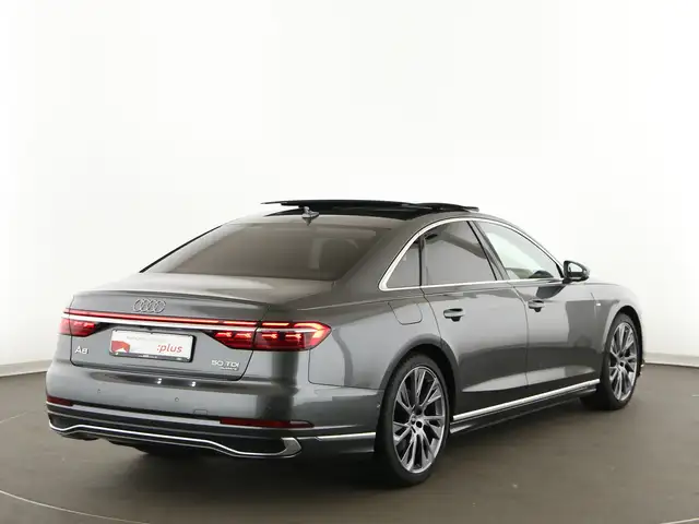 Audi A8 view 7