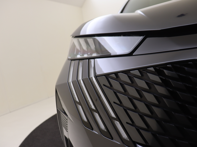 Peugeot 5008 1.2 Hybrid 145 GT 7p ALCANTARA !! YP — photo 13