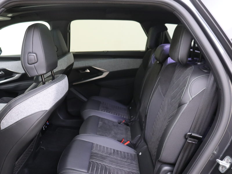 Peugeot 5008 1.2 Hybrid 145 GT 7p ALCANTARA !! YP — photo 12