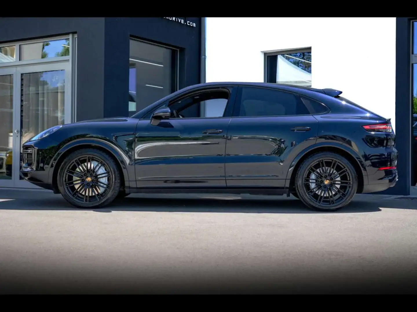Porsche Cayenne TURBO COUPEAHKInnoDrivePDCCHUDABGASMATRIX Bleu - 2