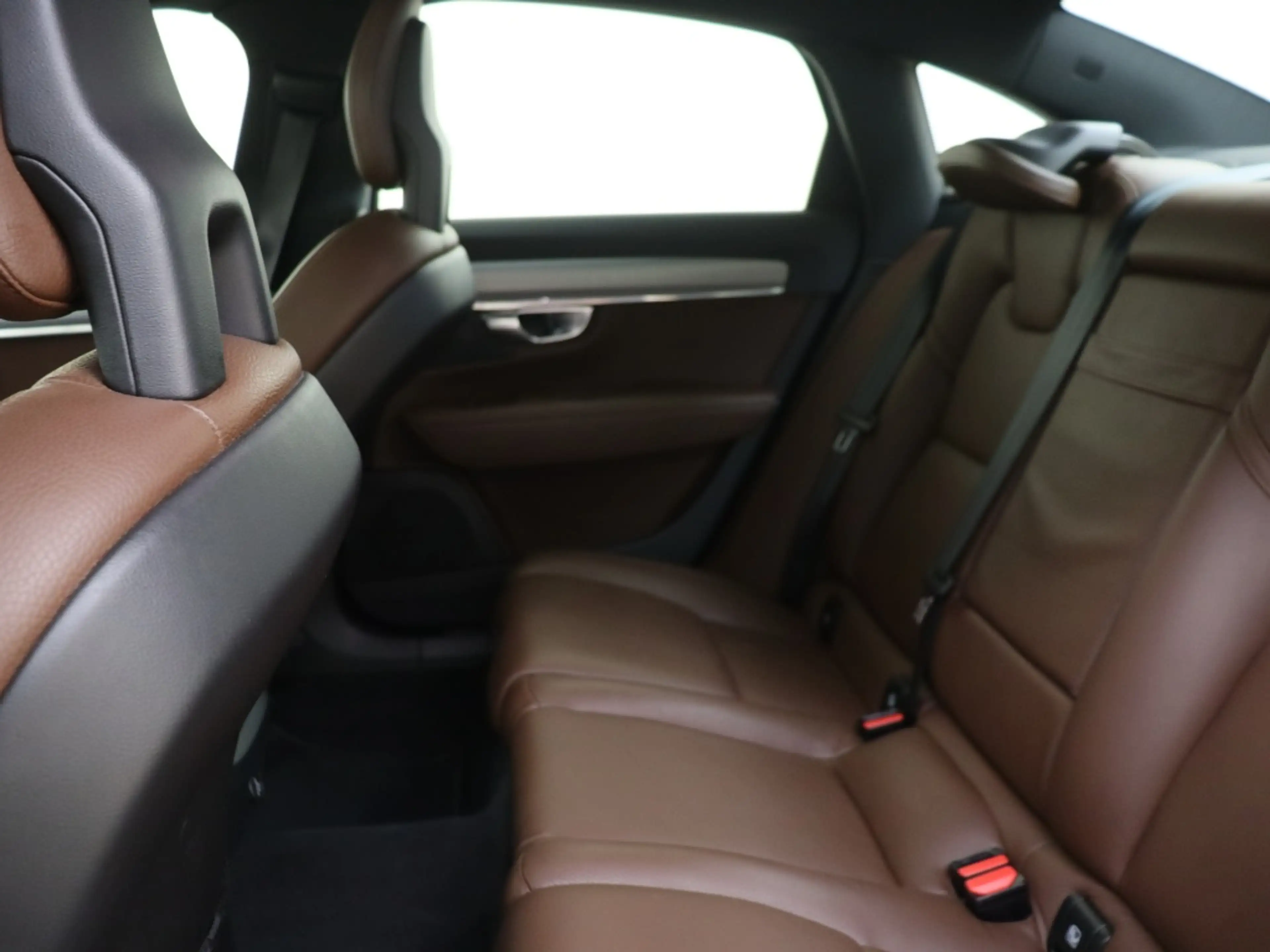 Volvo S90 T4 Momentum+ | Trekhaak | Panoramadak | 360° Camer — photo 8