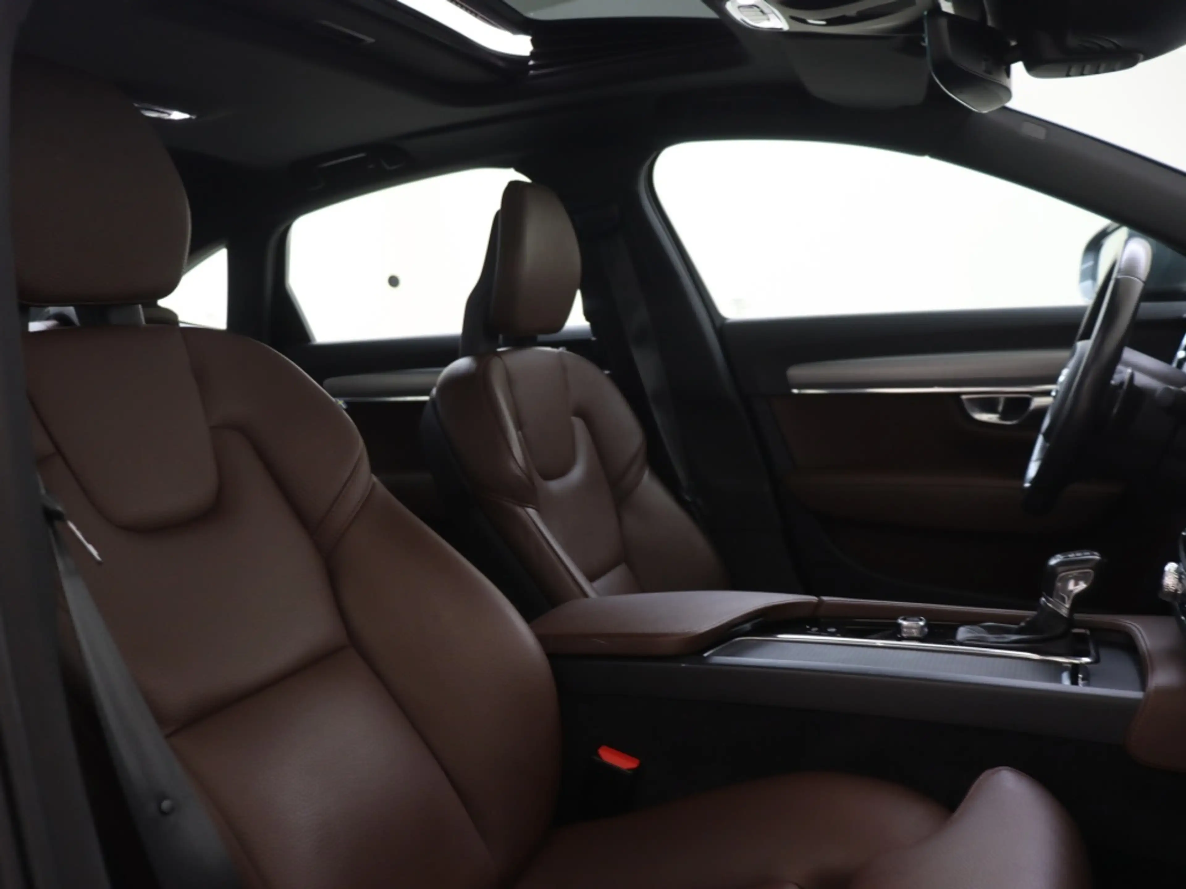 Volvo S90 T4 Momentum+ | Trekhaak | Panoramadak | 360° Camer — photo 14